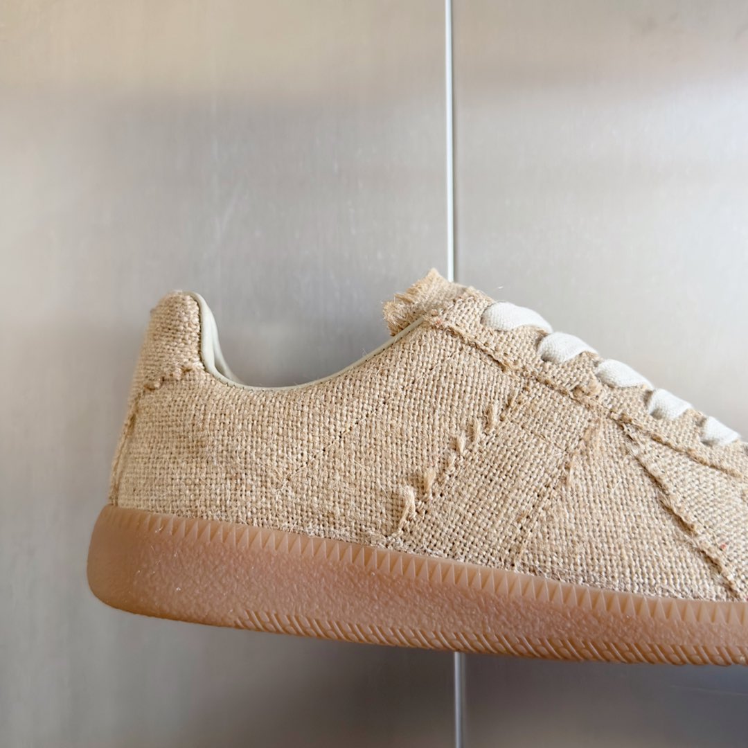 Maison Margiela MM6 Beige Sneakers Couple Casual Shoes 9 i1735640929013 786 0 7