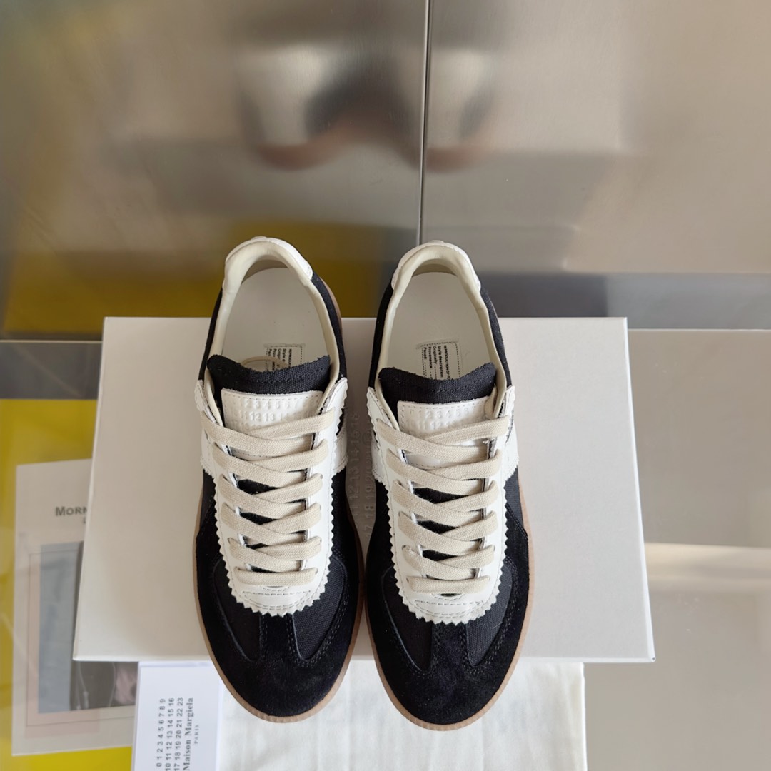 Maison Margiela MM6 Replica Sneakers, Leather Upper, Unisex, Sizes 35-45 8 i1735641223931 7236 0 6
