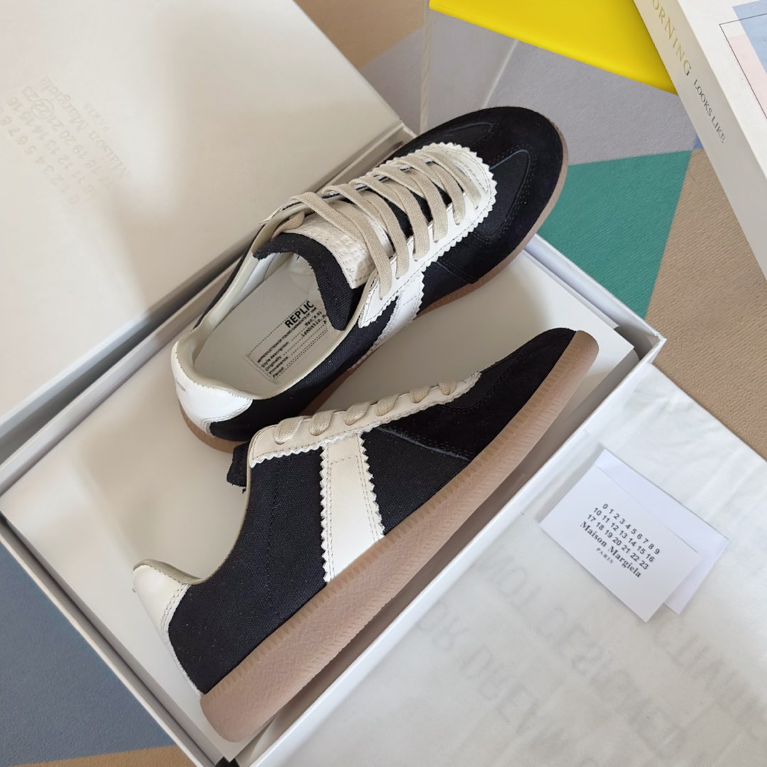 Maison Margiela MM6 Replica Sneakers, Leather Upper, Unisex, Sizes 35-45 5 i1735641224338 3363 0 3