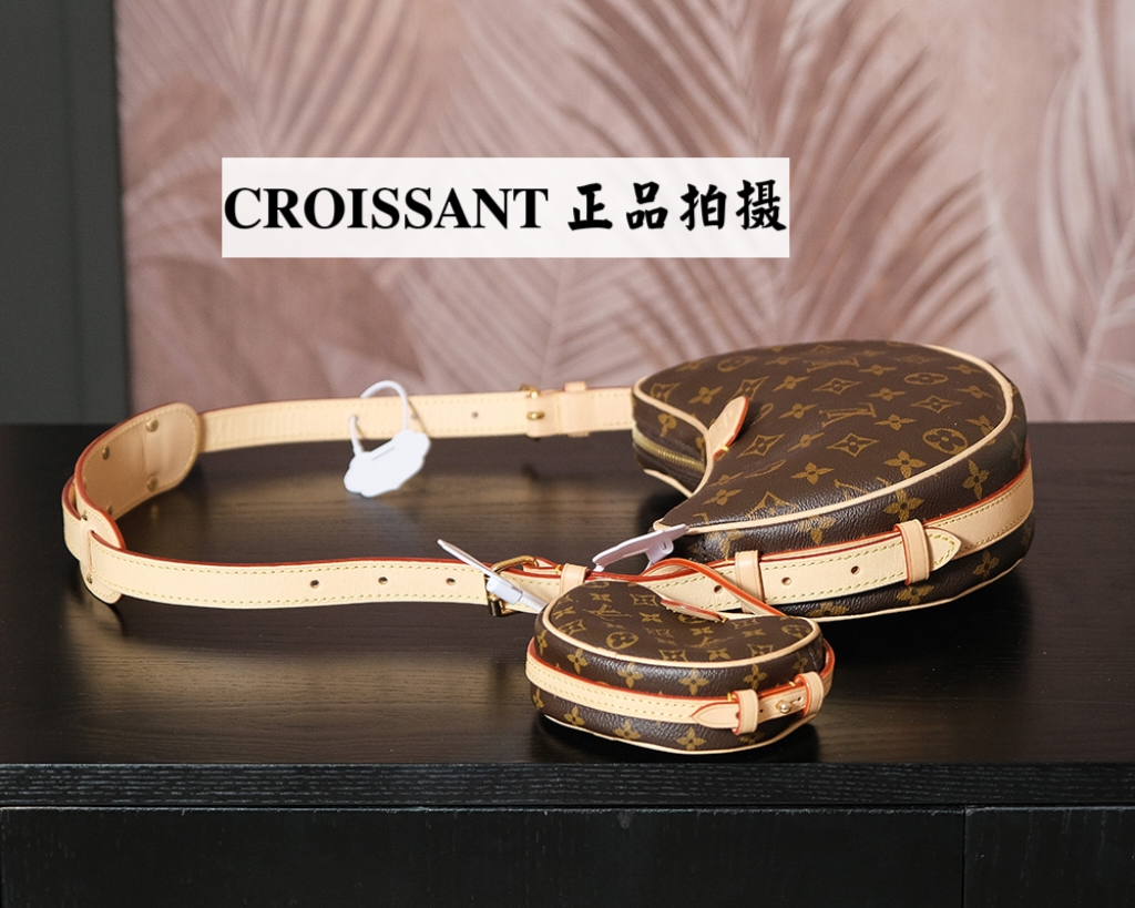 𝐂𝐑𝐎𝐈𝐒𝐒𝐀𝐍𝐓 豌豆子母包系列# M46828

☛𝗭𝗣实物拍摄☚