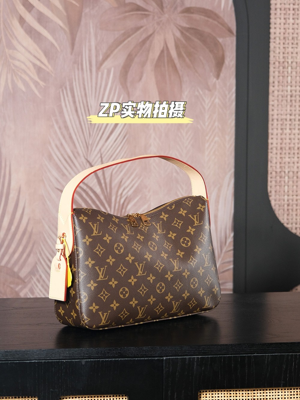𝐒𝐋𝐎𝐔𝐂𝐇𝐘芯片菱形跳动码系列#M𝟏𝟏𝟗𝟓𝟐/PJ1030

➮正品实物拍摄展示
➮官网售价：𝟐𝟎𝟔𝟎𝟎 𝐑𝐌𝐁