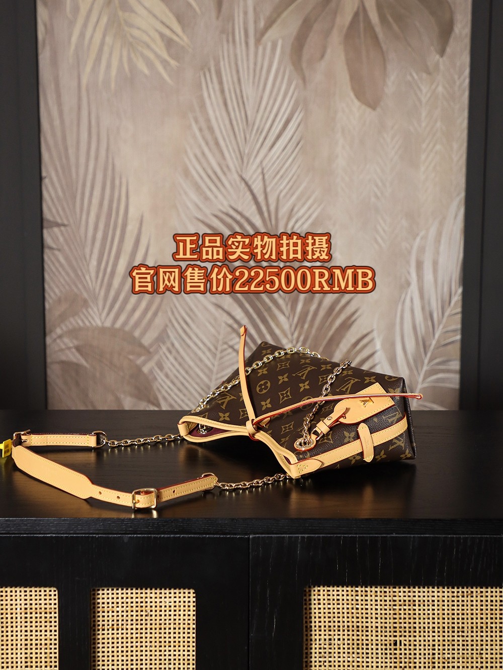 𝐂𝐀𝐑𝐑𝐘𝐀𝐋𝐋 𝐁𝐁芯片菱形跳动码系列#M𝟏𝟑𝟎𝟏𝟒/PJ1080

▪️𝐙𝐏实物拍摄▪️
专柜售价𝟐𝟐𝟓𝟎𝟎 𝐑𝐌𝐁购入_