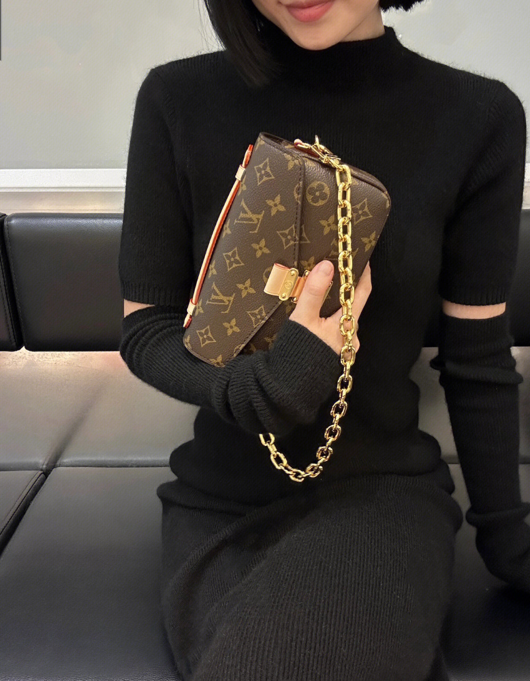 Louis Vuitton Pochette Métis East West Crossbody Bag Monogram Canvas 5 a1742366242692 1684