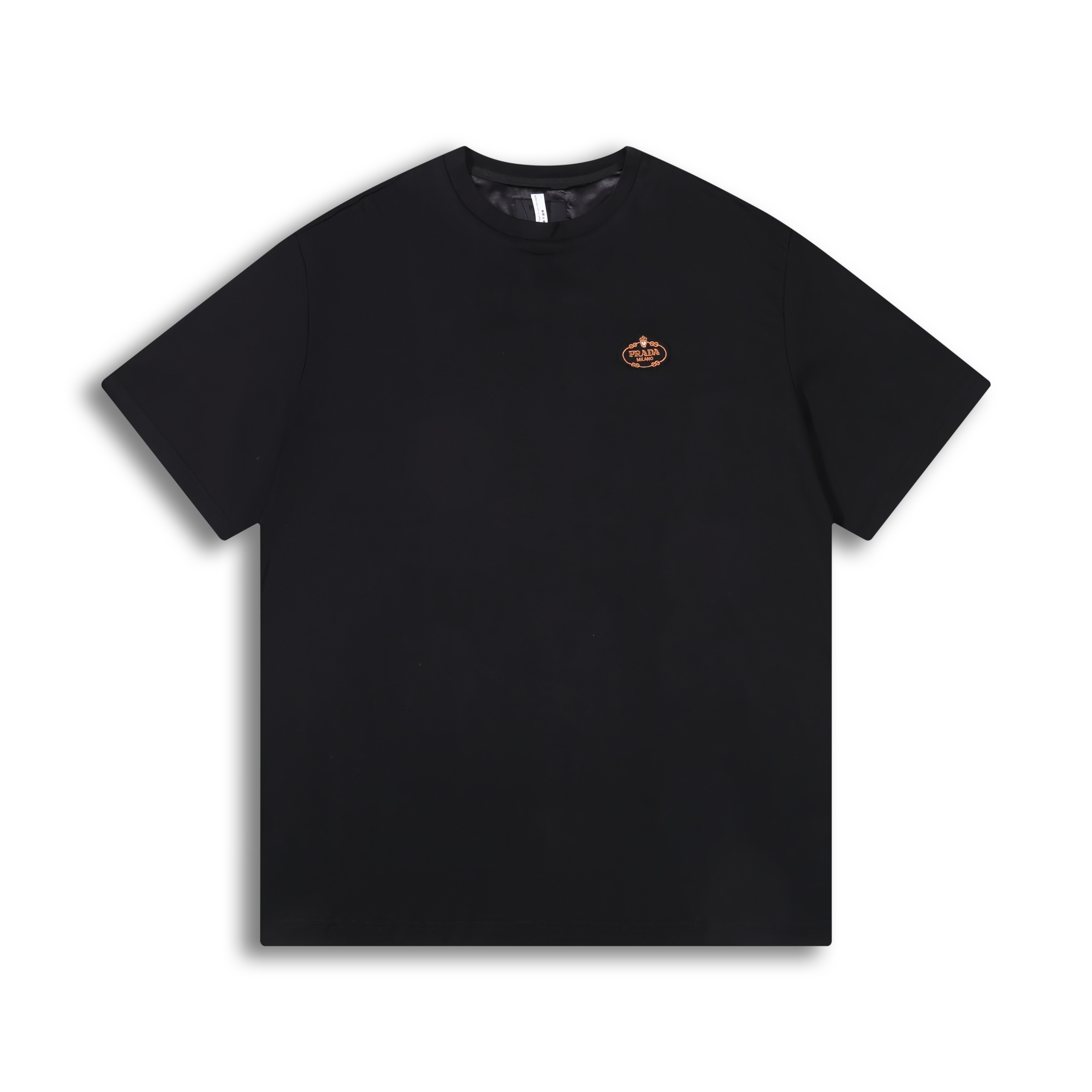 La versión correcta de la nueva camiseta de manga corta con parche bordado en el pecho PRAD/2025ss de alta calidad adop…