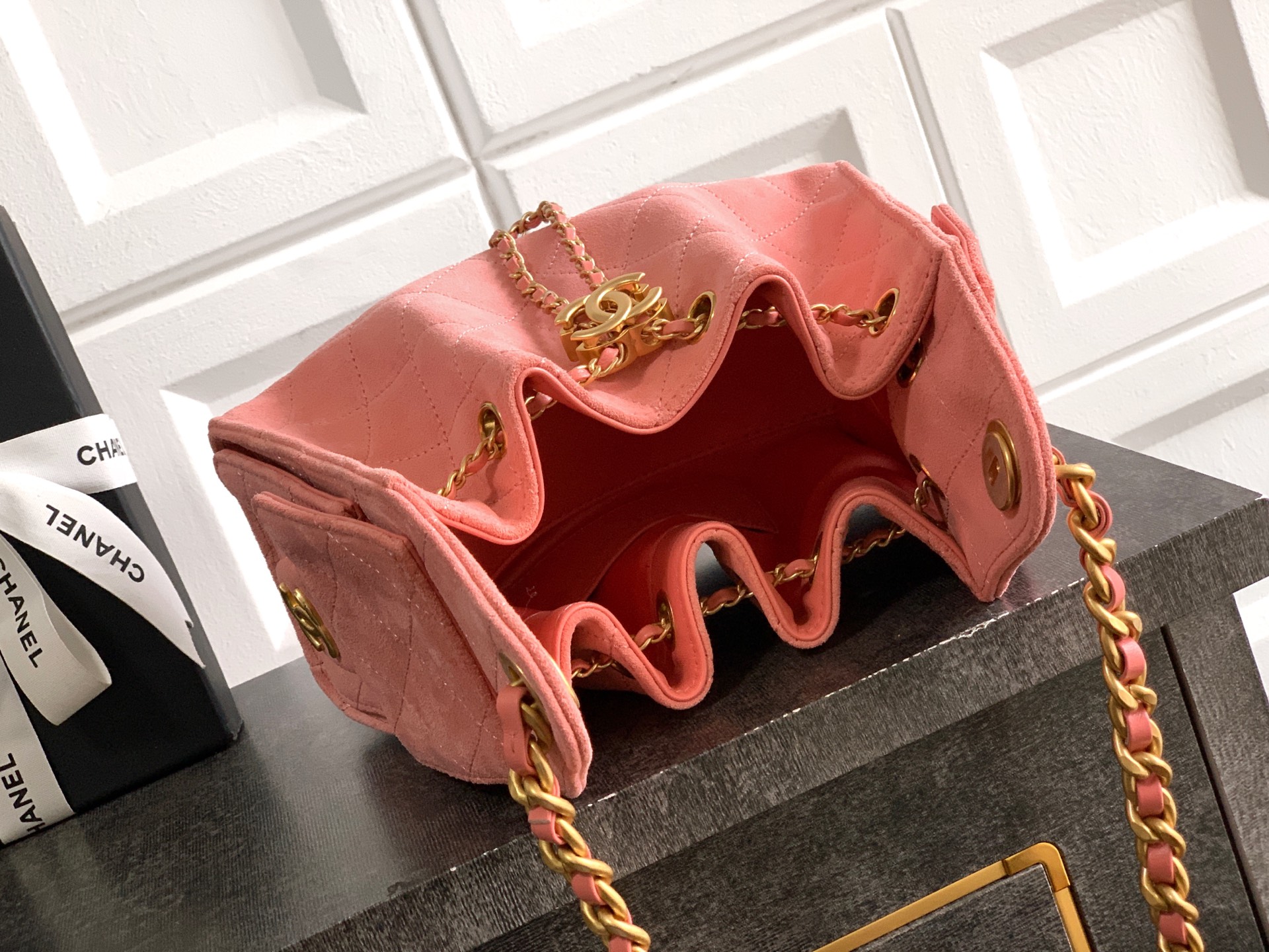 Chanel Style Pink Leather Chain Bag Bags Chain Bag detail image 8 from source 765837