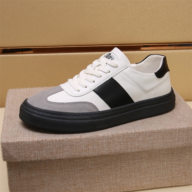 NO:272262,Prada Prada men's classic casual shoes boldly try on and go to the counter. The fabric is imported matte cowhide   special fabric [strong] breathable inner lining. Rubber sole, high-density latex pads on the foot, which are highly consistent with the original version. The last is different from the market version. The foot is comfortable, light and high-end. Size: 38~44 leather shoe size, black and white, white, optional, prada, prada, cowhide19860909普拉达prada男士经典休闲鞋 大胆试穿去专柜 面料采用进口磨砂牛皮＋特殊面料[强]透气内里 橡胶大底,垫脚高密度乳胶垫,与原单保持高度一致,楦型不同于市场版,上脚舒适轻便又上档次,码数:38~44皮鞋码 黑白 白色 可选,,prada,prada,cowhide,Men's shoes