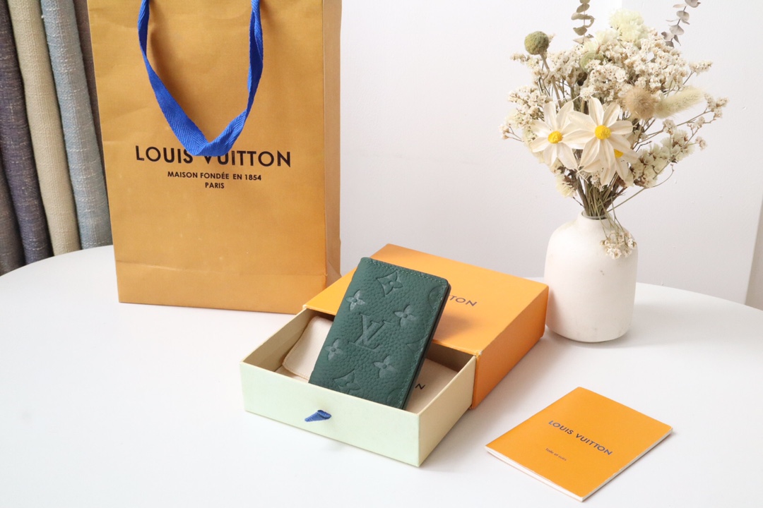 Louis Vuitton Wallet Card pack AAAA Customize
 Green M83067