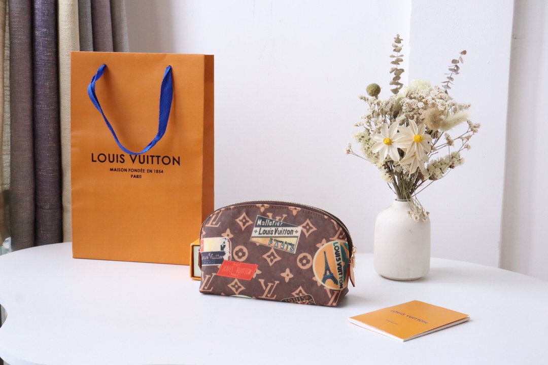 Louis Vuitton Replica
 Cosmetic Bags Monogram Canvas M47515
