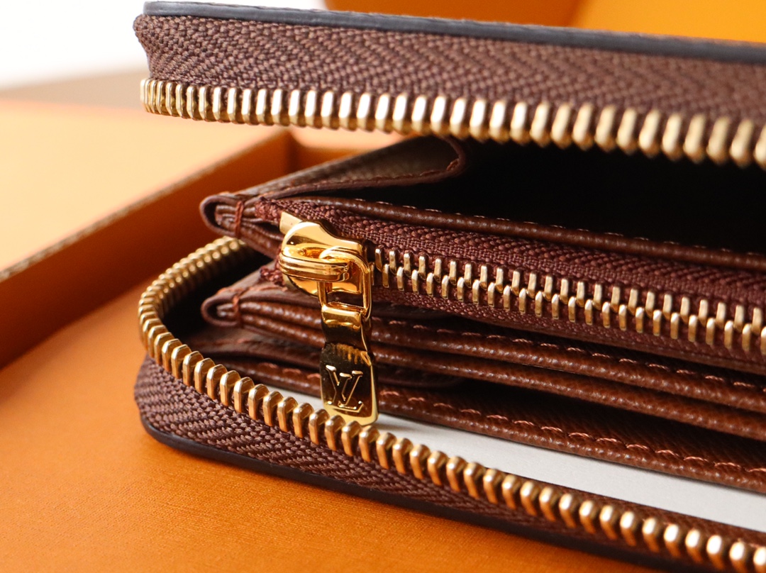 Louis Vuitton Zip-Around Wallet Monogram Canvas -12 Card Slots - Gift Packaging 11 i1731135260 7313 8