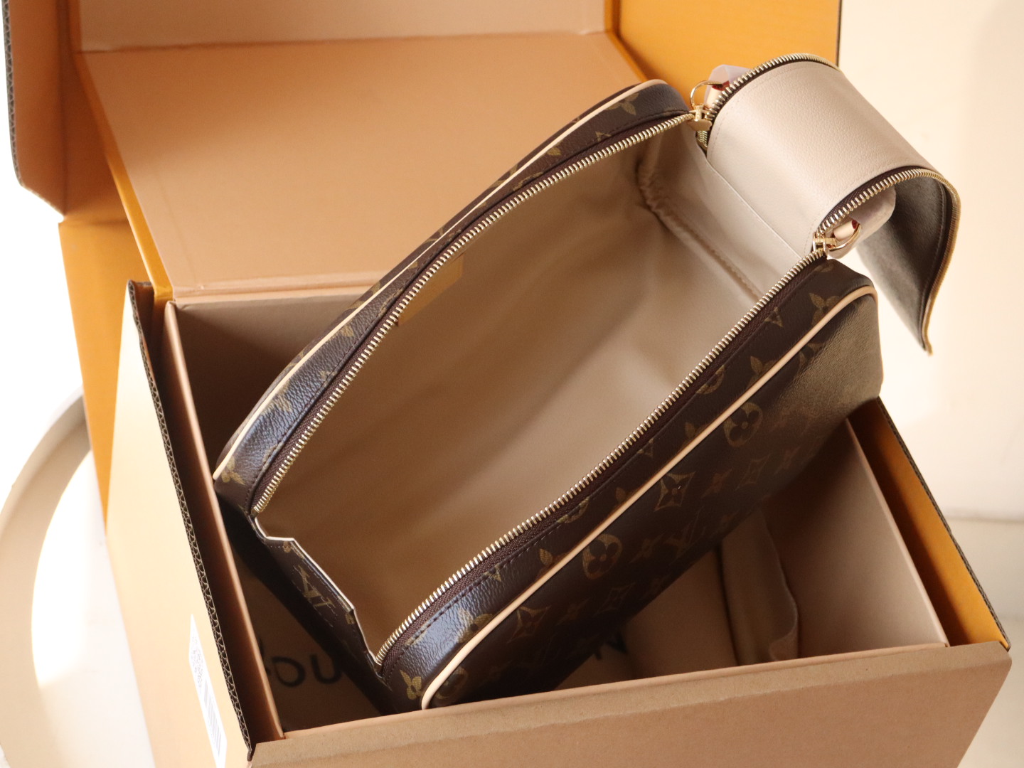 i1736490469588 2010 0 11