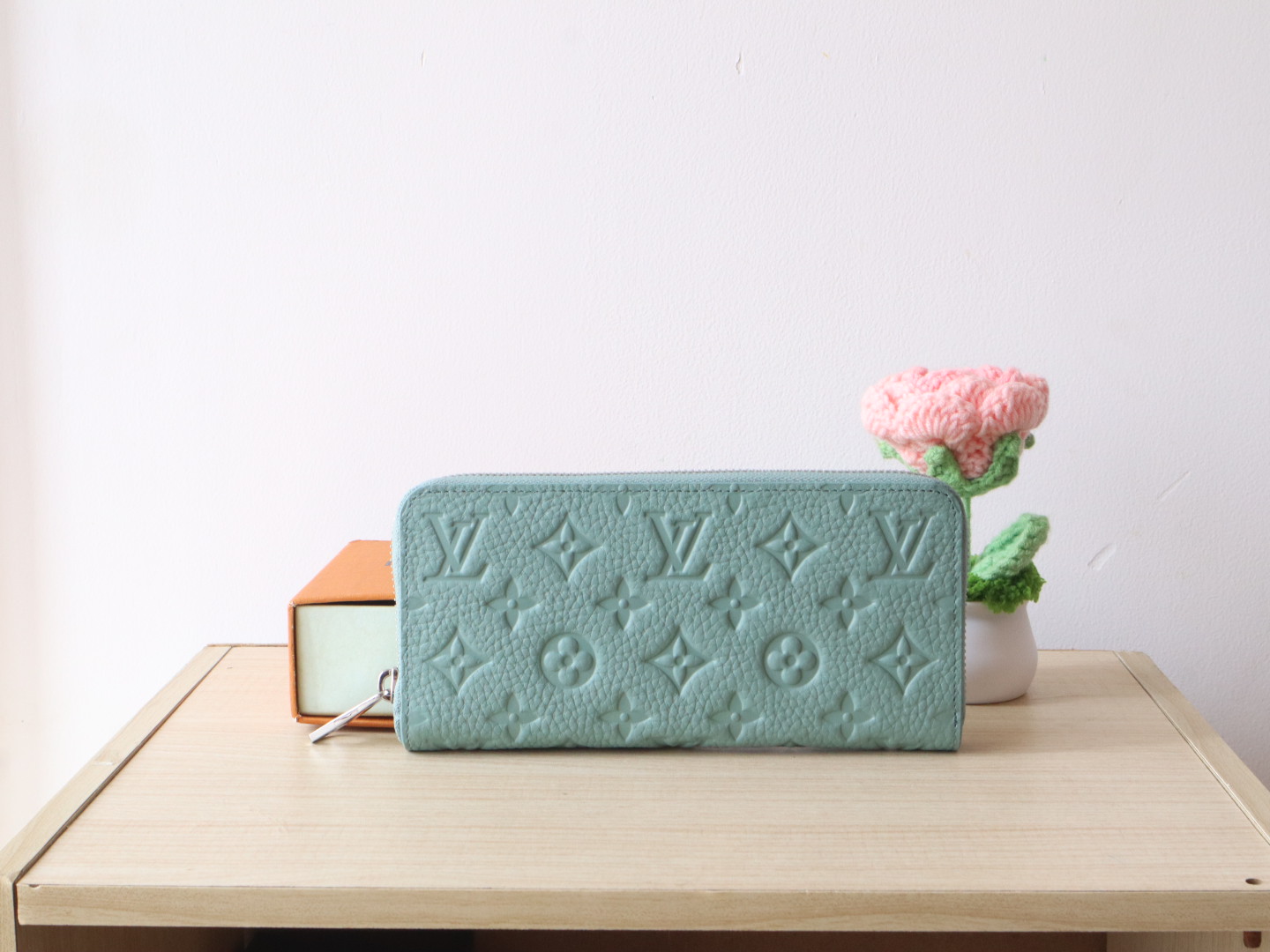 Louis Vuitton M14142 Zippy Wallet Taurillon Leather Monogram Embossed, Sea Green
