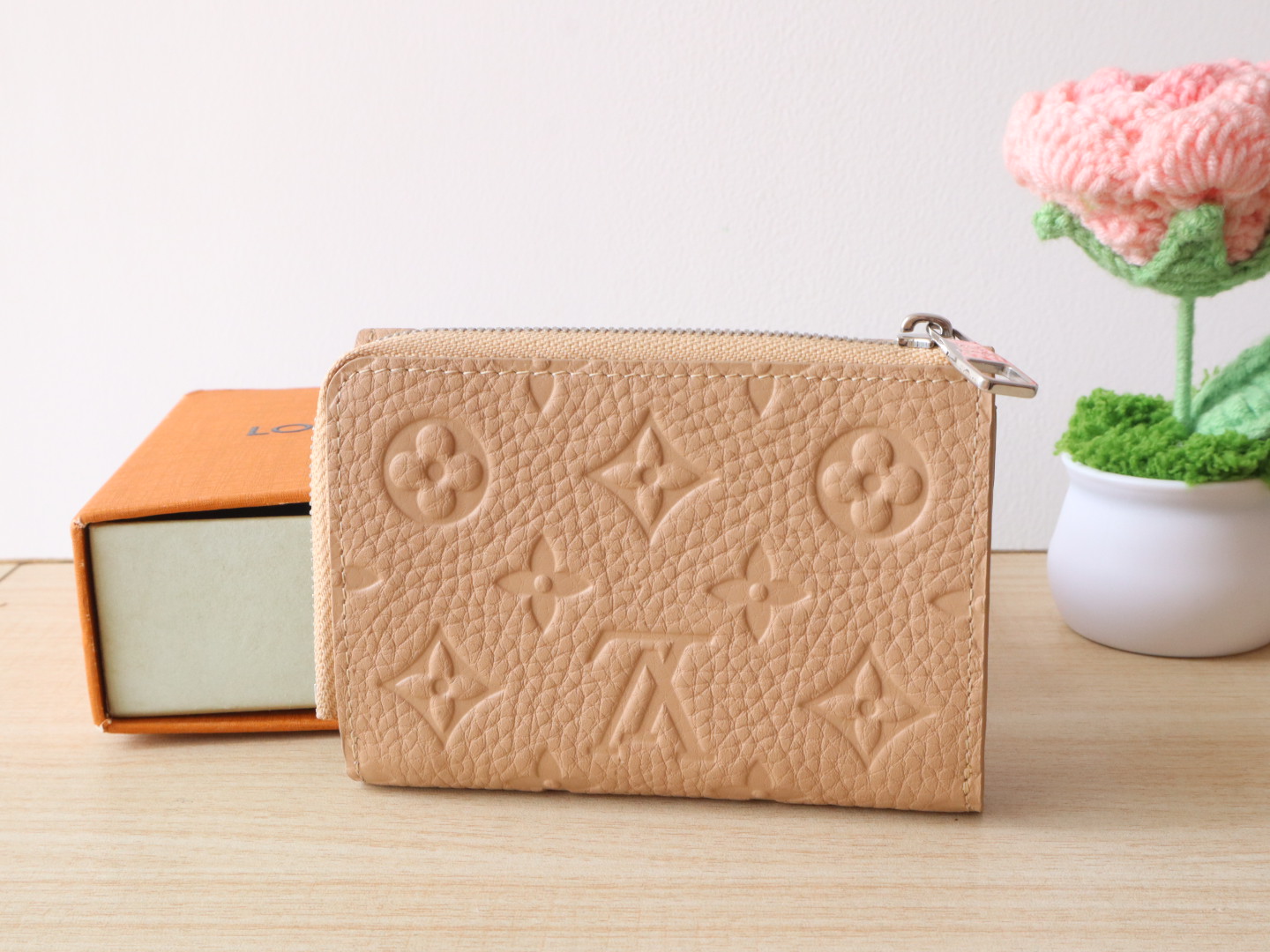 Louis Vuitton Taurillon Leather Wallet Card Holder Pouch M14143 2 i1742793643150 3078 0 1