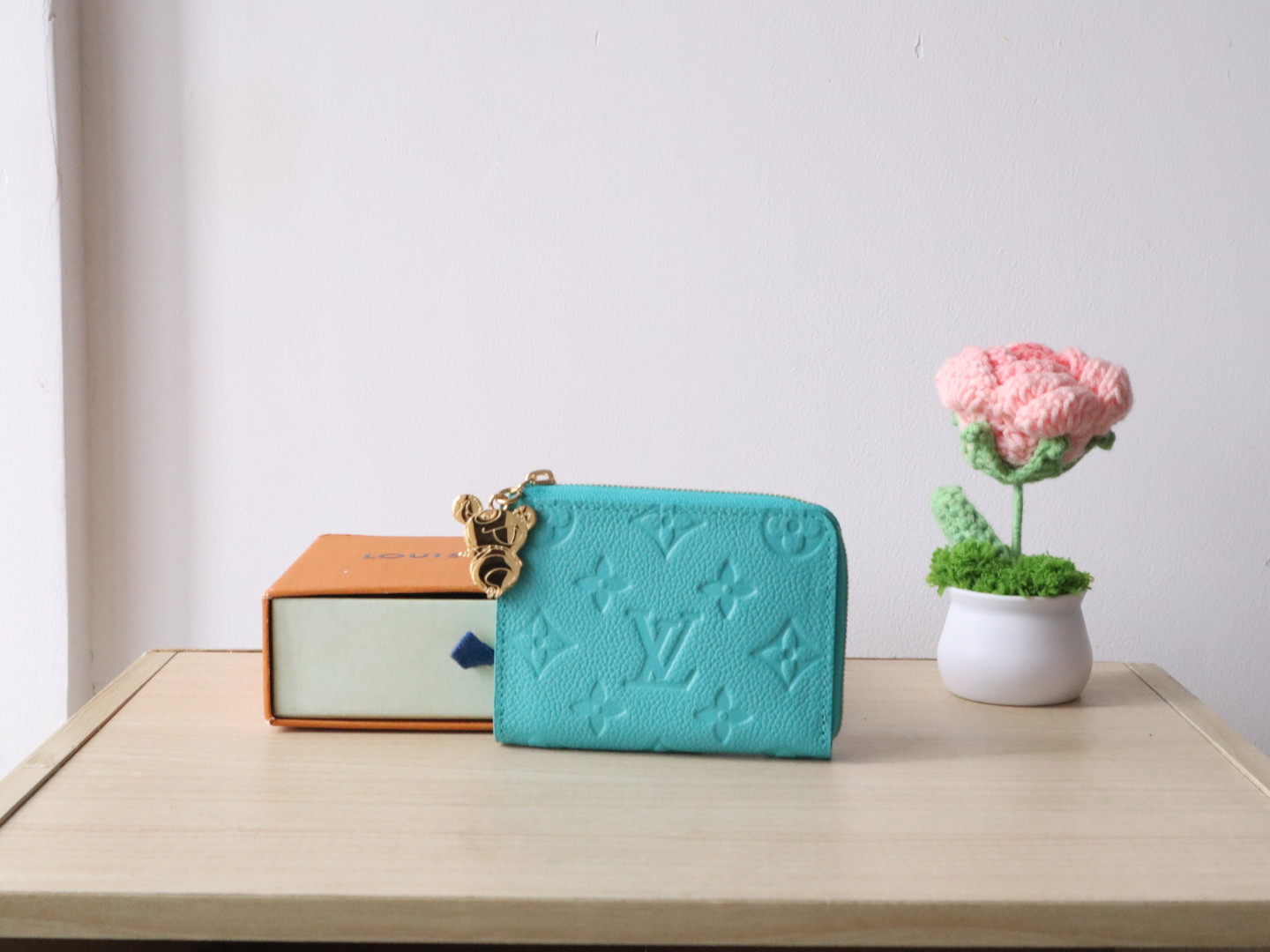 Louis Vuitton x TM Portfolio Compact Wallet Murakami Takashi Aqua Monogram 1 i1743409013676 8002 0 0
