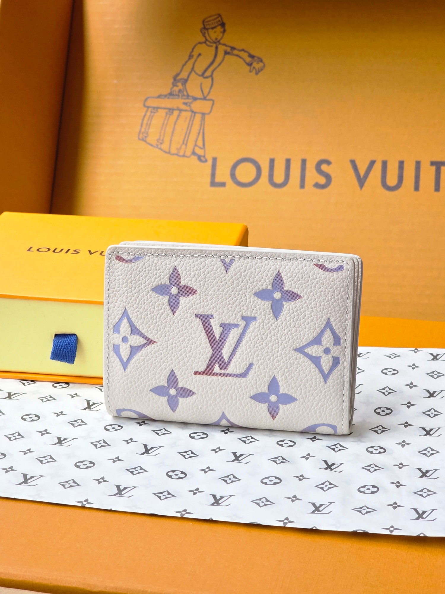 Louis Vuitton Cléa Portemonnee Monogram Empreinte Leer - Crème met Paarse Accenten