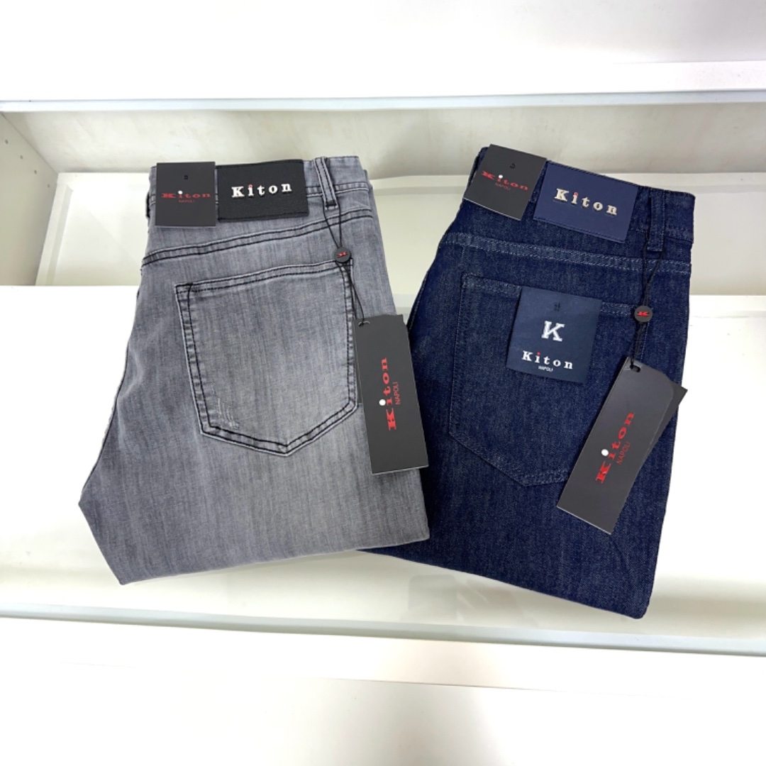 NO:425228,Kiton hits, new styles and new products available for sale in the counter. The original jeans in physical stores are already 1:1 good products for the original products of all ages. The highest version of imported European fabrics in the market is comfortable, soft and skin-friendly, with super cool and stylish upper body effect, a must-have for wardrobe!  Suitable for any occasion Size 29-40, jeans,alexander wang19860909Kiton 爆款来袭 新款新品 专柜有售 实体店已极品牛仔裤专柜原版1:1好货,适合各个年龄段.市场最高版本的欧洲进口面料.舒适柔软亲肤,上身效果超级棒时尚百搭,笔挺有型,衣橱必备！适合任何场合穿着 尺码29-40,,jeans,alexander wang,Men's clothing