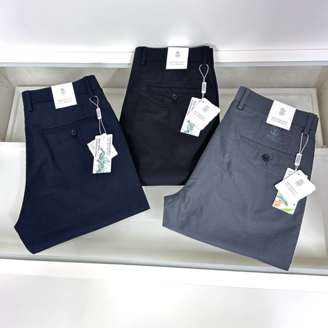 NO:425257,BC hot products are coming, new models and new products are available for sale in the counter. The original 1:1 product of the counter in physical stores is available for sale in 1:1, suitable for all ages. The highest version of imported European fabrics in the market is comfortable, soft and skin-friendly, with super cool and fashionable and versatile effect, straight and stylish, a must-have for the wardrobe!  Suitable for any occasion Size 29-40, alexander wang19860909BC 爆款来袭 新款新品 专柜有售 实体店已极品休闲裤专柜原版1:1好货,适合各个年龄段.市场最高版本的欧洲进口面料.舒适柔软亲肤,上身效果超级棒时尚百搭,笔挺有型,衣橱必备！适合任何场合穿着 尺码29-40,,alexander wang,Men's clothing