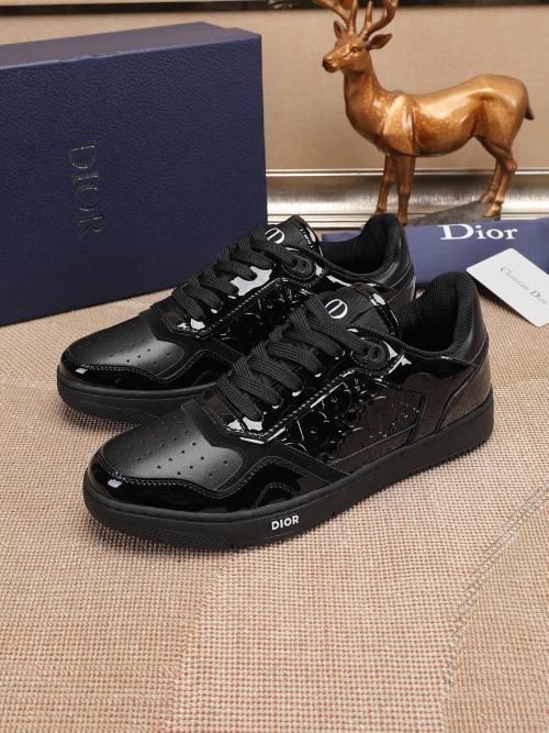 Dior Low-Top Sneakers in Black Leather with Oblique Laces (Sizes 38-44) 1 Dior Low-Top Sneakers in Black Leather with Oblique Laces (Sizes 38-44)