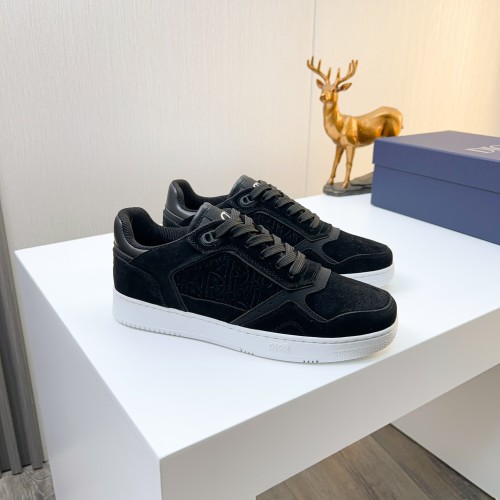 Dior Low-Top Sneakers in Black Leather with Oblique Print Laces 1 Dior Low-Top Sneakers in Black Leather with Oblique Print Laces