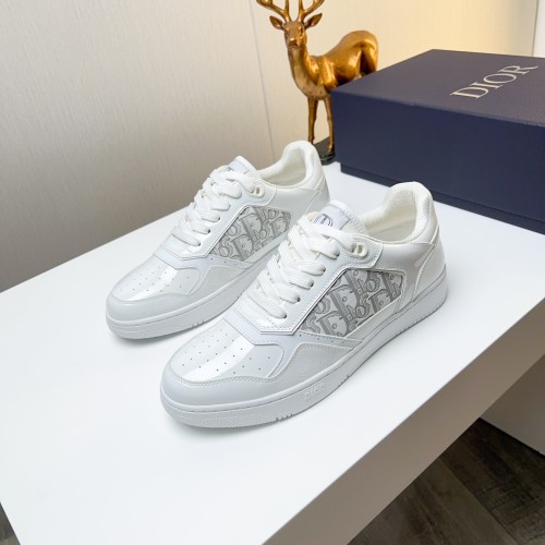 Dior Low-Top Sneakers in White Leather with Oblique Print Laces, Size 38-44 1 Dior Low-Top Sneakers in White Leather with Oblique Print Laces, Size 38-44