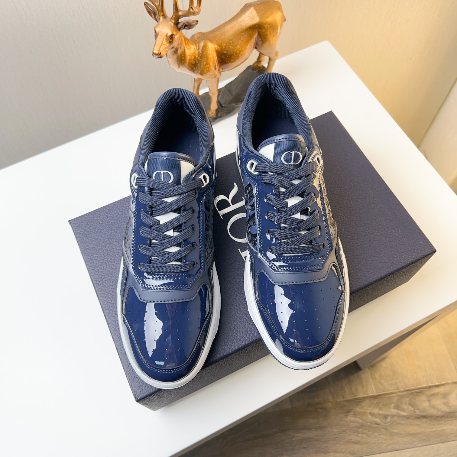Dior Low-Top Sneakers in Blue Oblique Canvas and Calfskin Leather 8 a1751870803384 6643