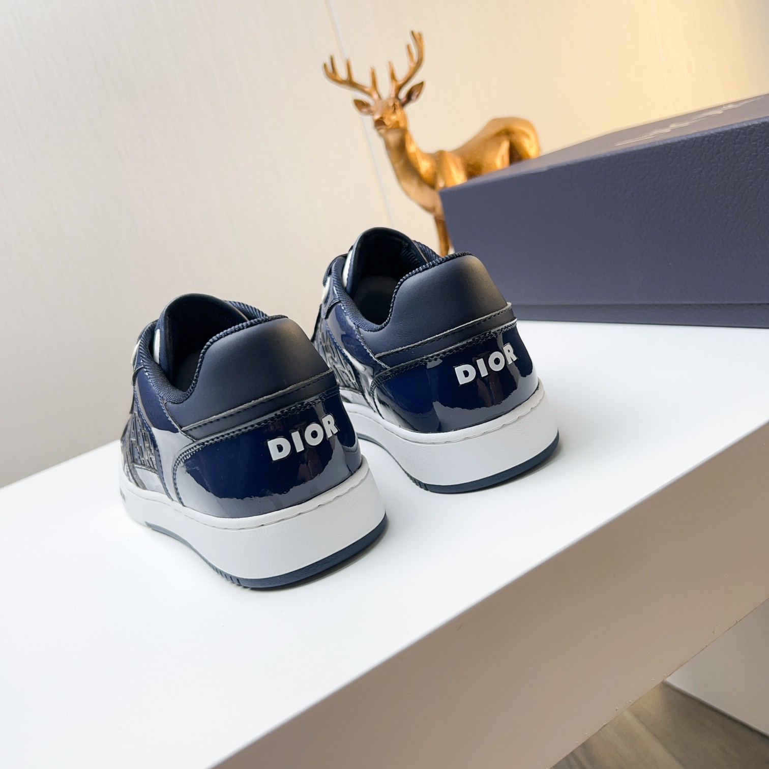 Dior Low-Top Sneakers in Blue Oblique Canvas and Calfskin Leather 10 a1751870803901 0024