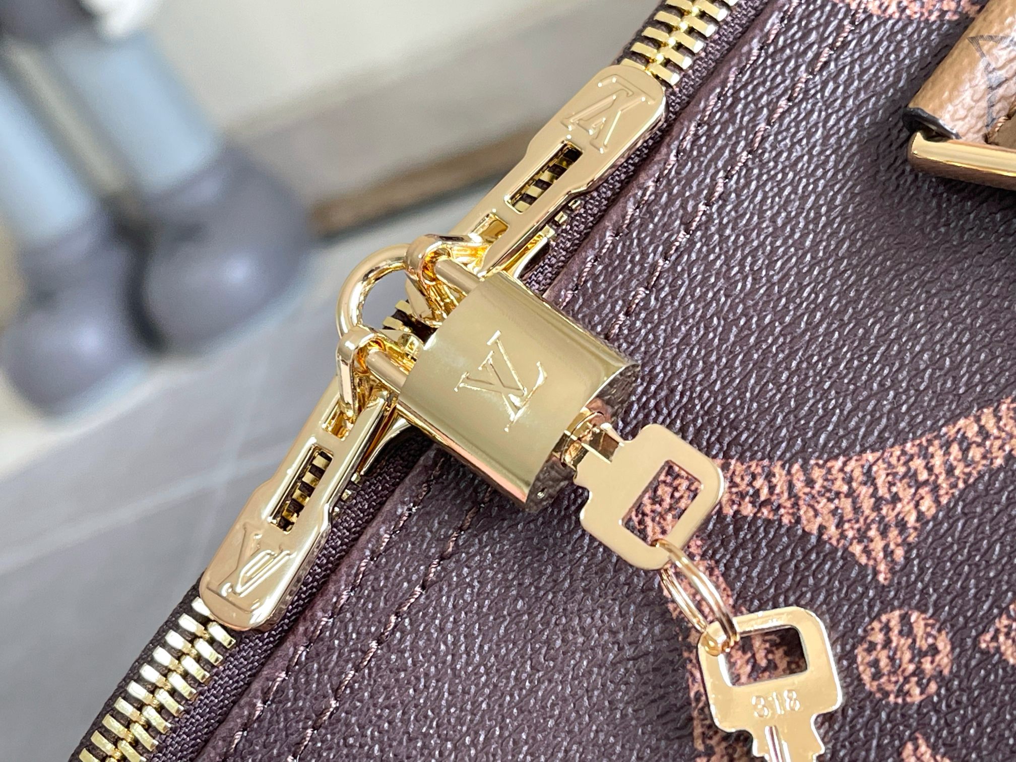  顶级原单M47211 本款 Keepall Bandoulière 45 旅行袋为 Monogram 