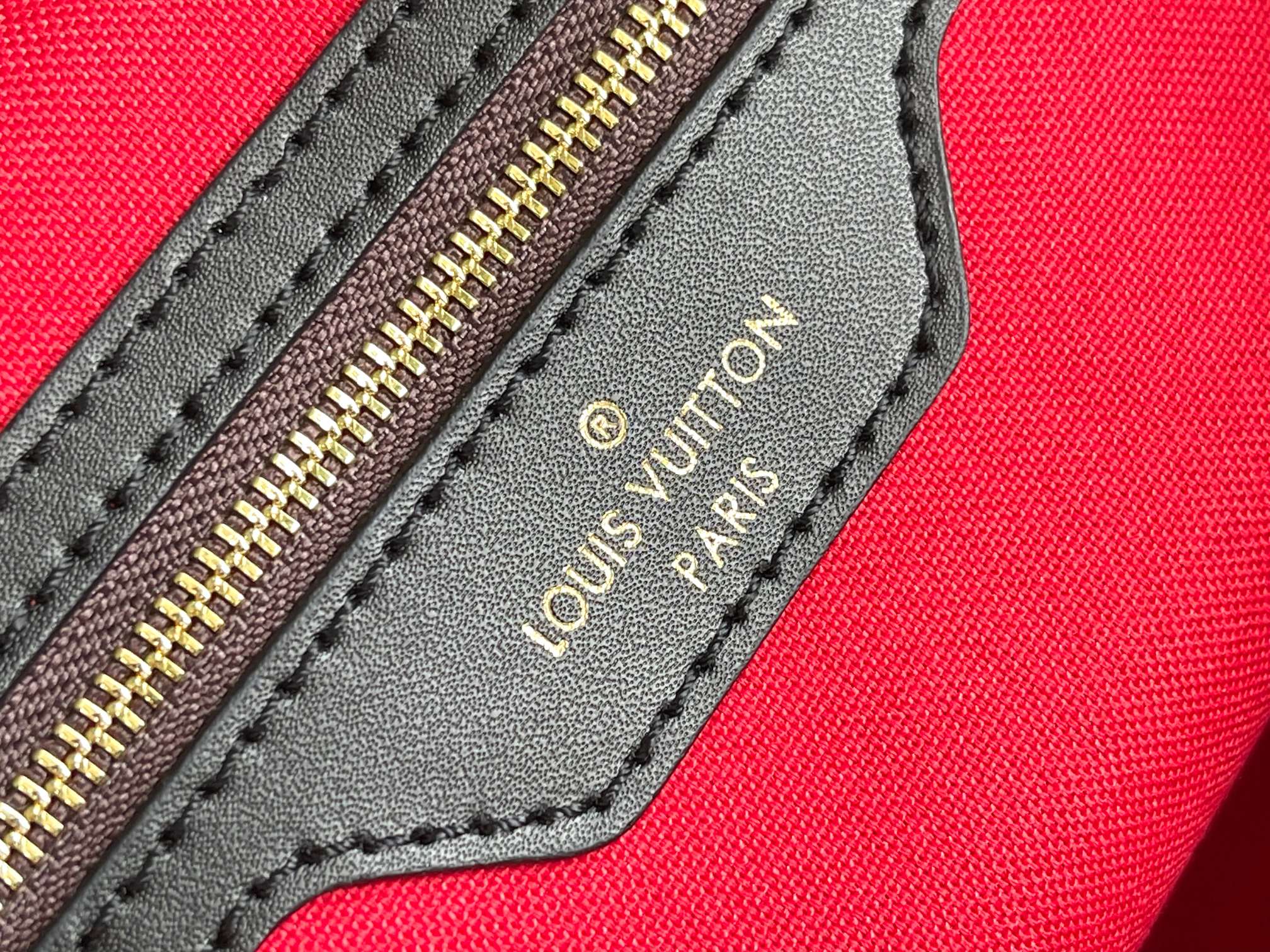  顶级原单M47211 本款 Keepall Bandoulière 45 旅行袋为 Monogram 