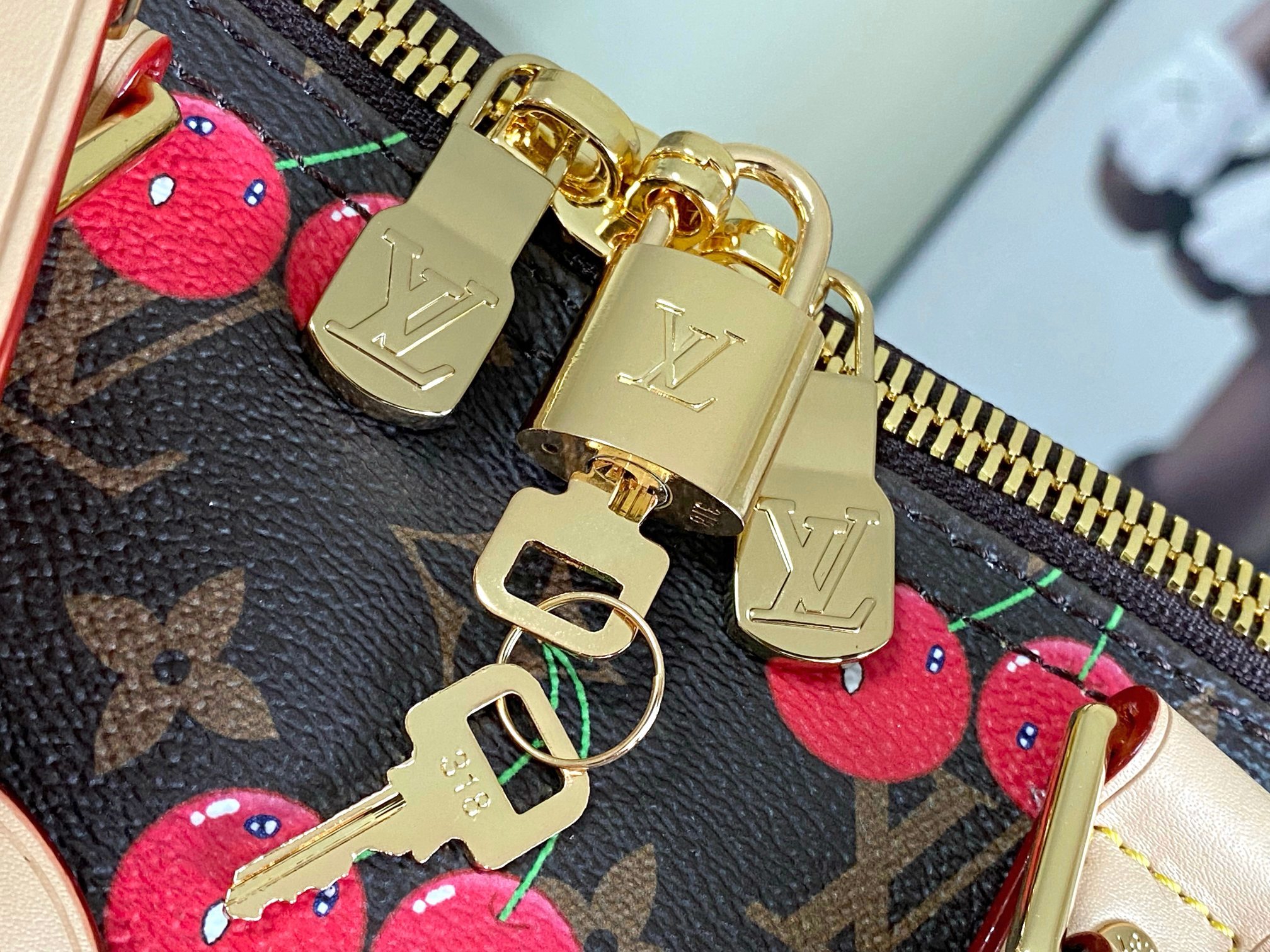 变码芯片 本款M13764 Keepall Bandouliere 45 旅行袋取材 Monogram