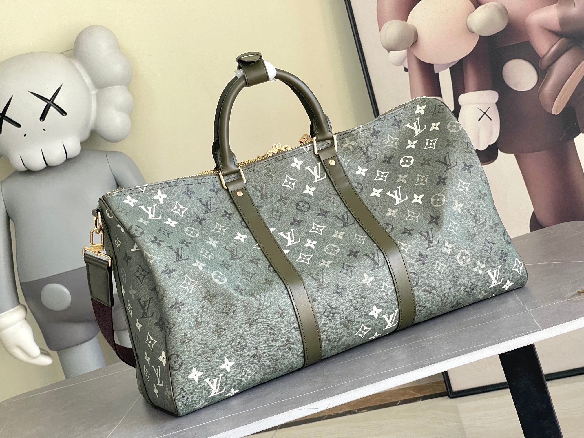 顶级原单 M41416军绿彩花 LU KEEPALL 50CM 旅行包,此款Keepall是旅行袋系列中