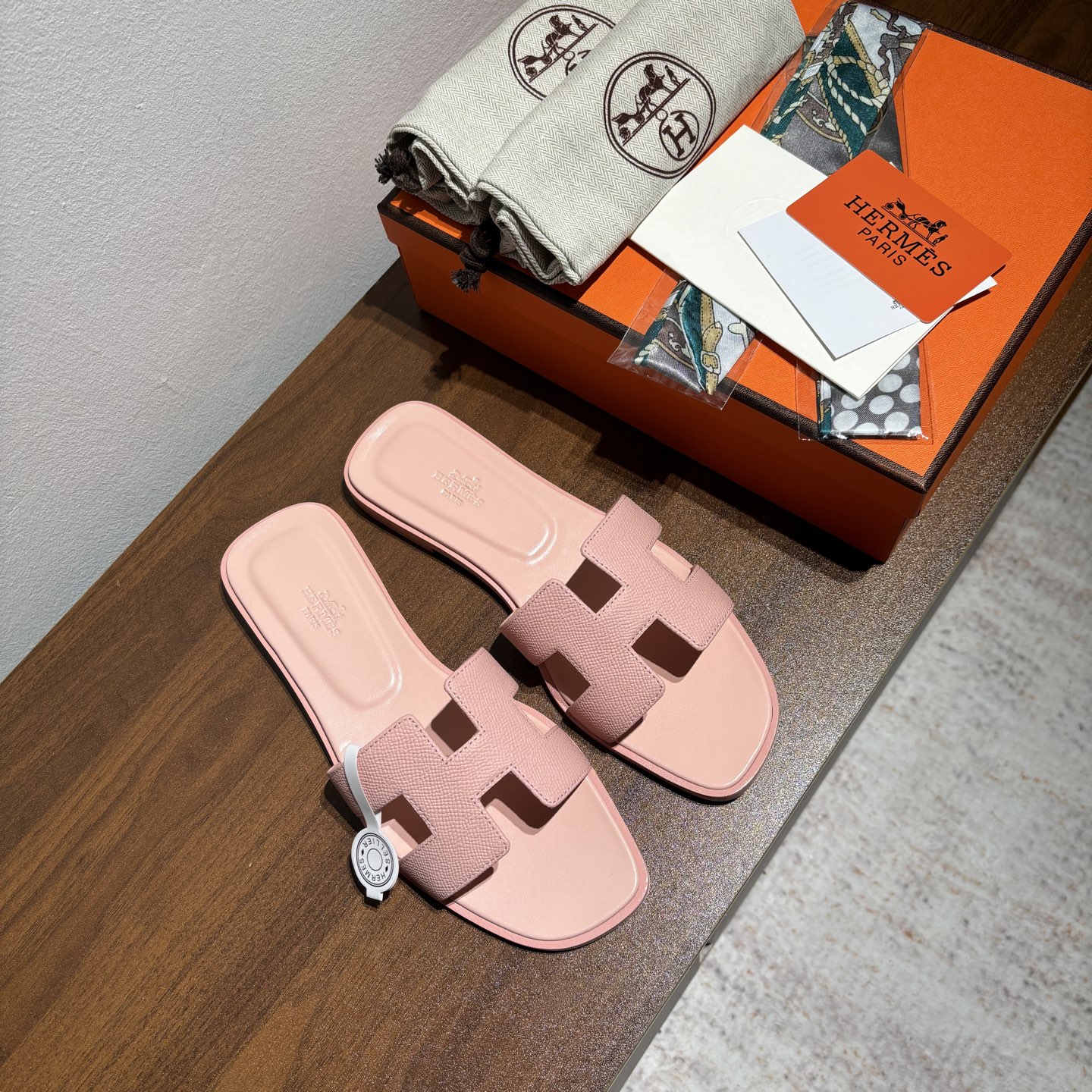 Hermès Oran Sandal: Epsom Leather H-Cutout Slide, Classic Style - Pink 1 Hermès Oran Sandal: Epsom Leather H-Cutout Slide, Classic Style - Pink
