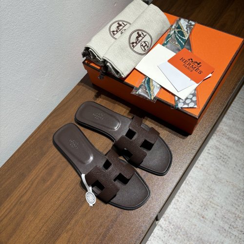 Hermès Oran Leather Sandals - Iconic H-Cut Design, Ultimate Comfort 11 Hermès Oran Leather Sandals - Iconic H-Cut Design, Ultimate Comfort