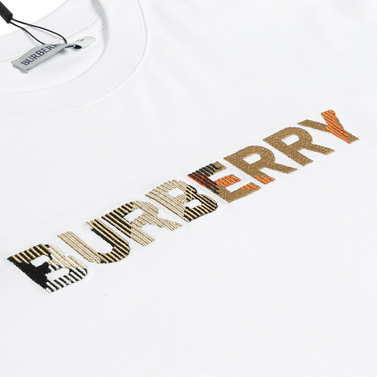 Burberry 高端品质 Burberry巴宝莉刺绣字母logo圆领短袖，高克重 洗水面料，洗水完280g重， 工艺，宽松版型