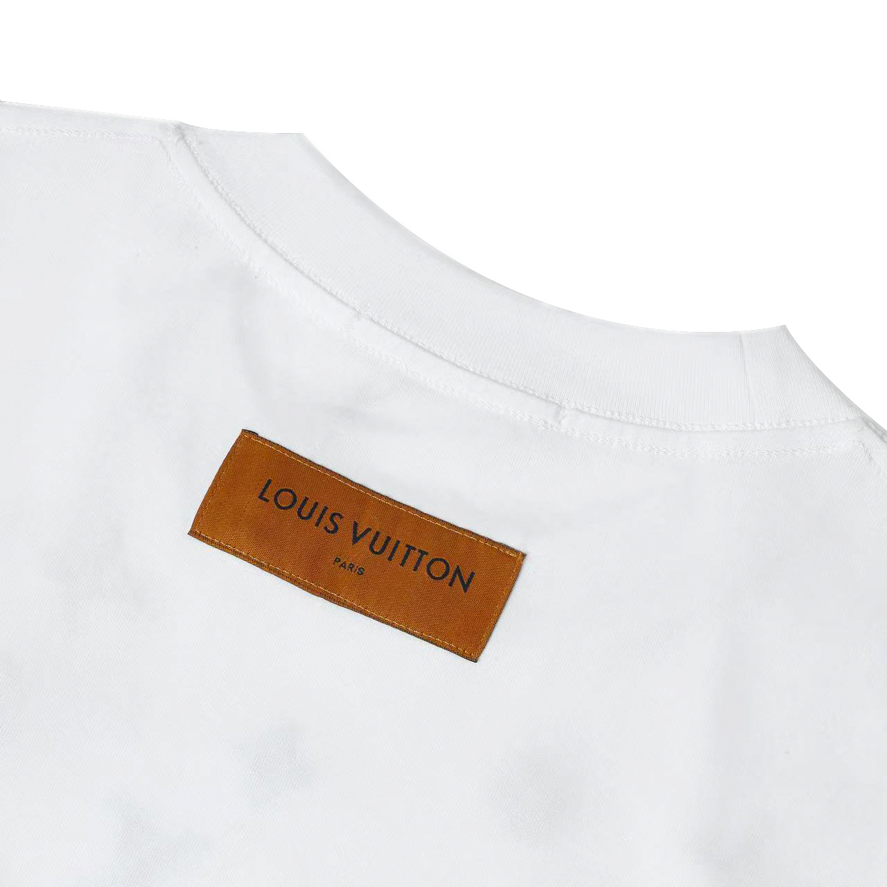 Louis Vuitton 高端品质 Lv彩色刺绣字母logo圆领短袖，高克重 洗水面料，洗水完280g重， 工艺，宽松版型