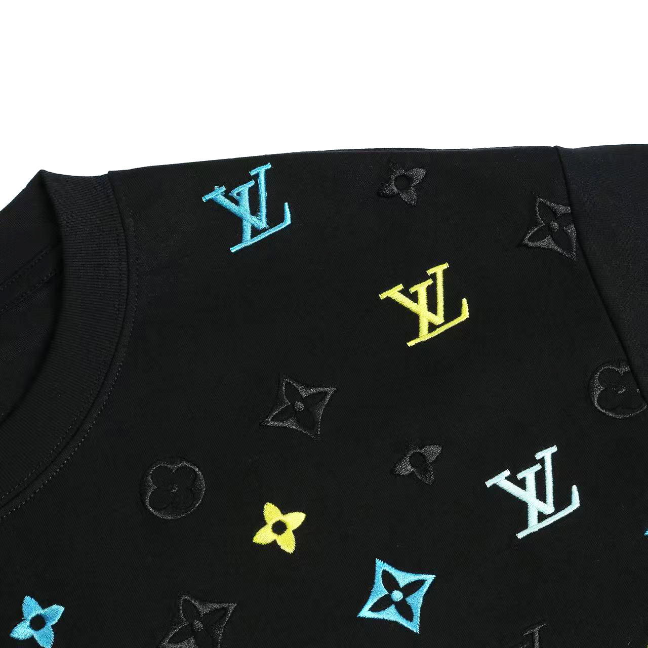 Louis Vuitton 高端品质 Lv彩色刺绣字母logo圆领短袖，高克重 洗水面料，洗水完280g重， 工艺，宽松版型