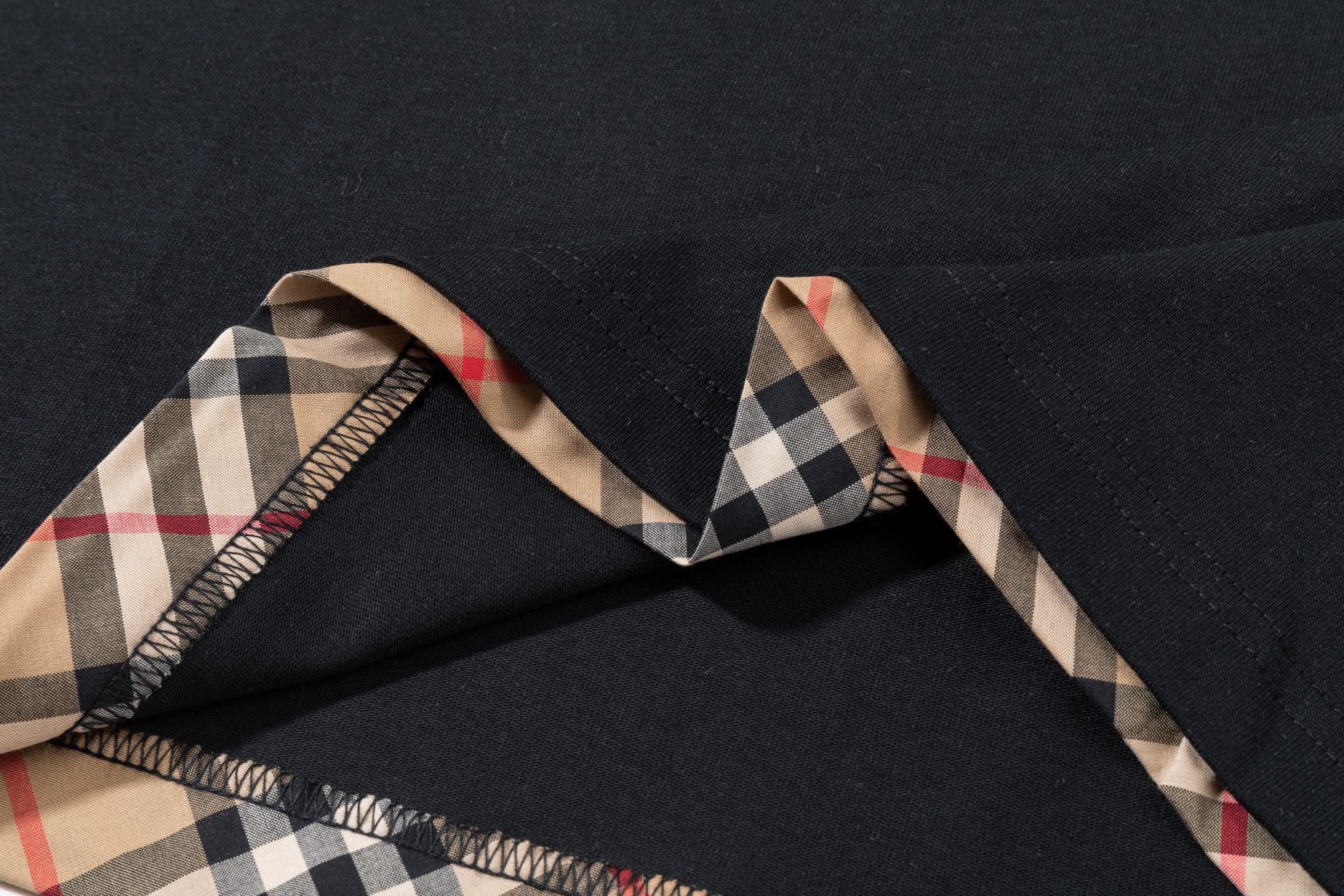 Burberry 高端品质 Burberry巴宝莉格子补拼接刺绣战马logo圆领短袖 高克重 洗水面料