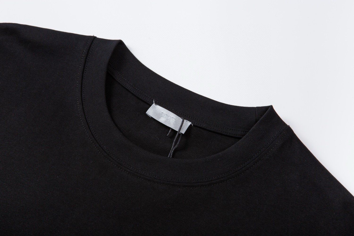 Dior 高端品质 Dior迪奥刺绣口袋刺绣字母logo圆领短袖，高克重 洗水面料，洗水完280g重， 工艺，宽松版型