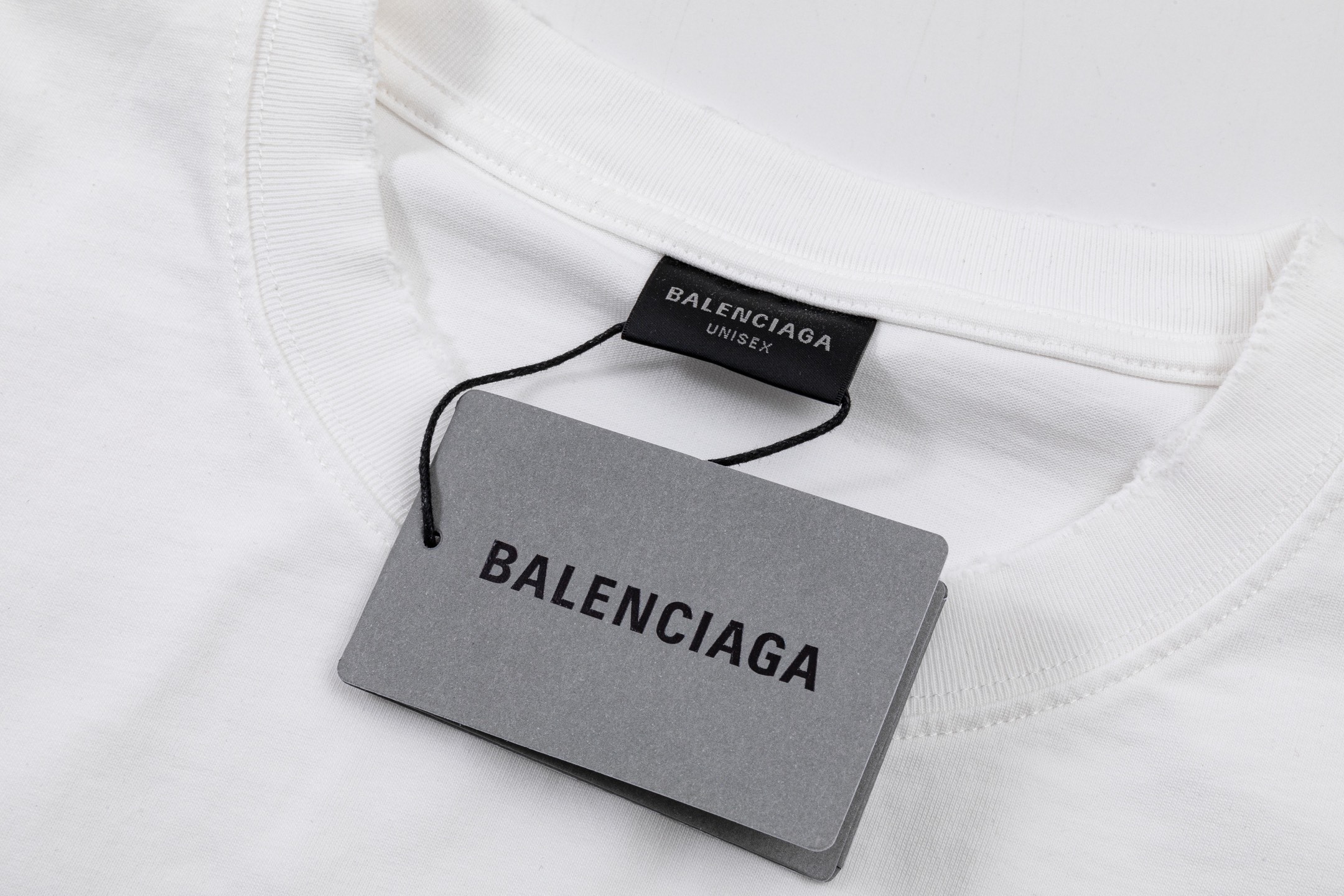Balenciaga 高端品质 Balenciaga巴黎世家可乐印花logo圆领短袖 领口 袖口做破洞磨损工艺