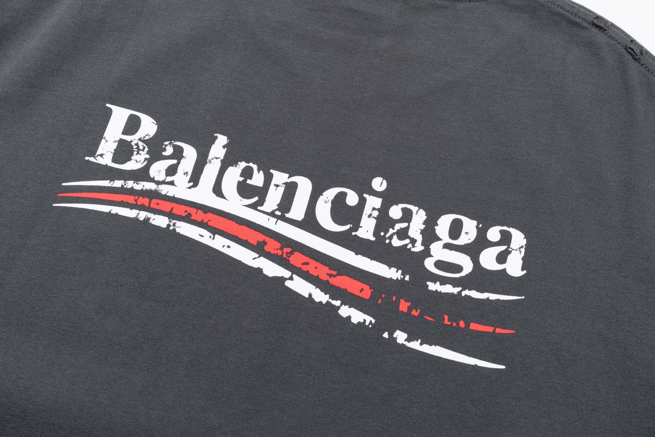 Balenciaga 高端品质 Balenciaga巴黎世家可乐印花logo圆领短袖 领口 袖口做破洞磨损工艺