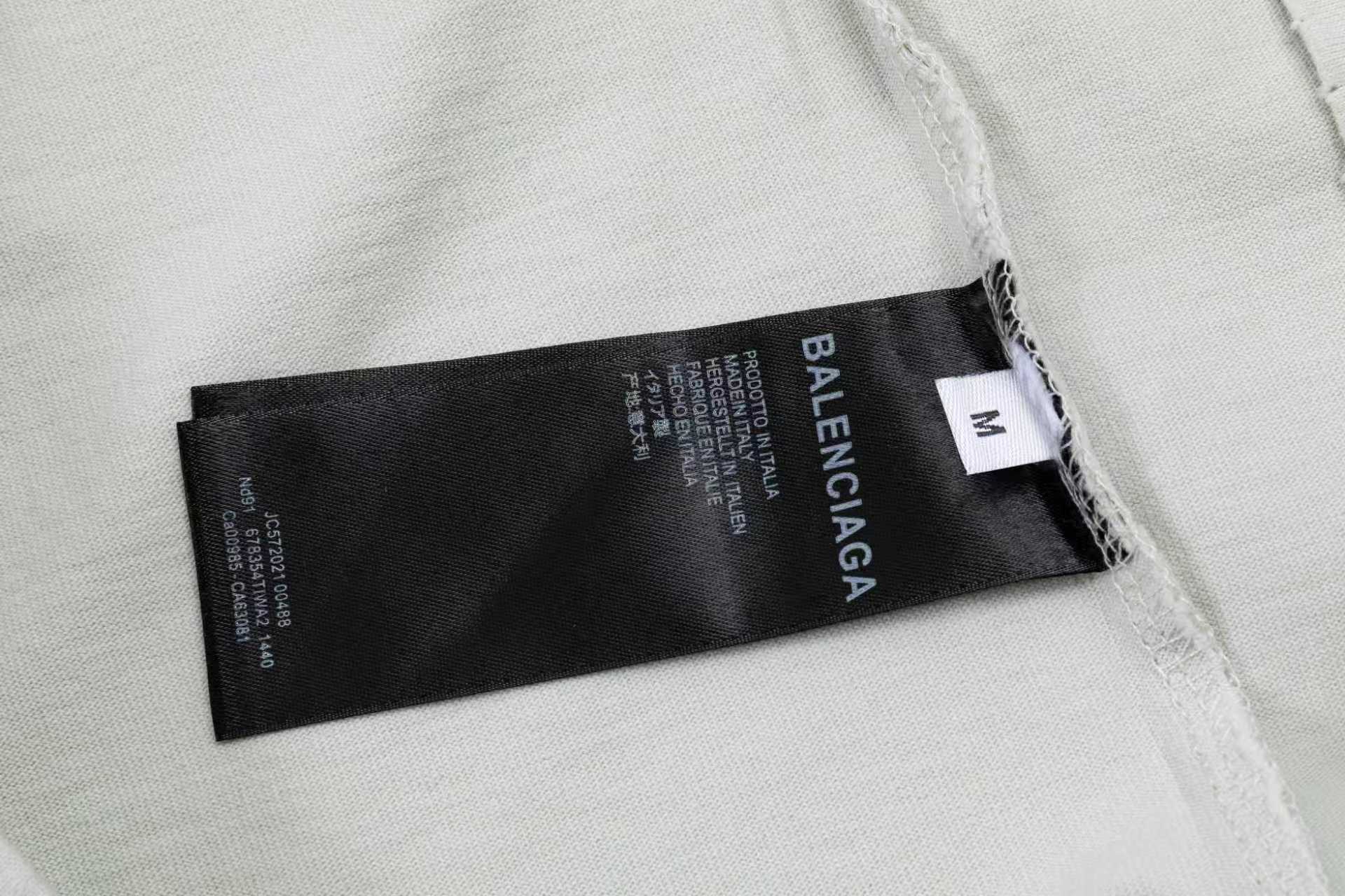 Balenciaga 高端品质 Balenciaga巴黎世家胶条印花字母logo圆领短袖 领口 袖口做破洞磨损工艺