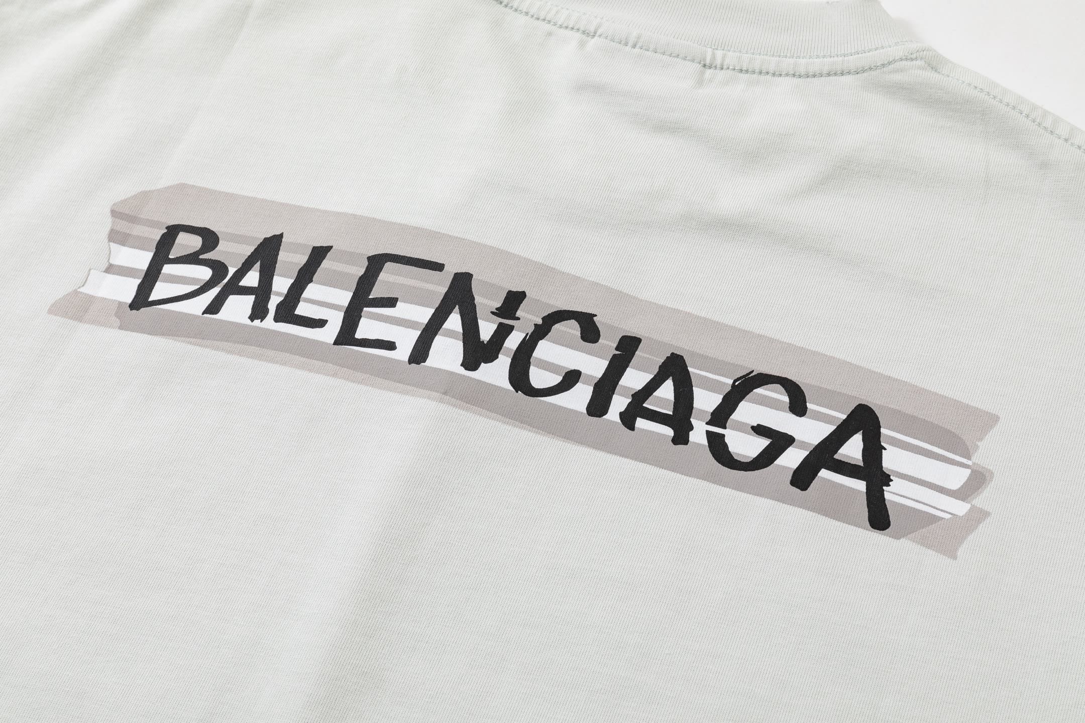 Balenciaga 高端品质 Balenciaga巴黎世家胶条印花字母logo圆领短袖 领口 袖口做破洞磨损工艺