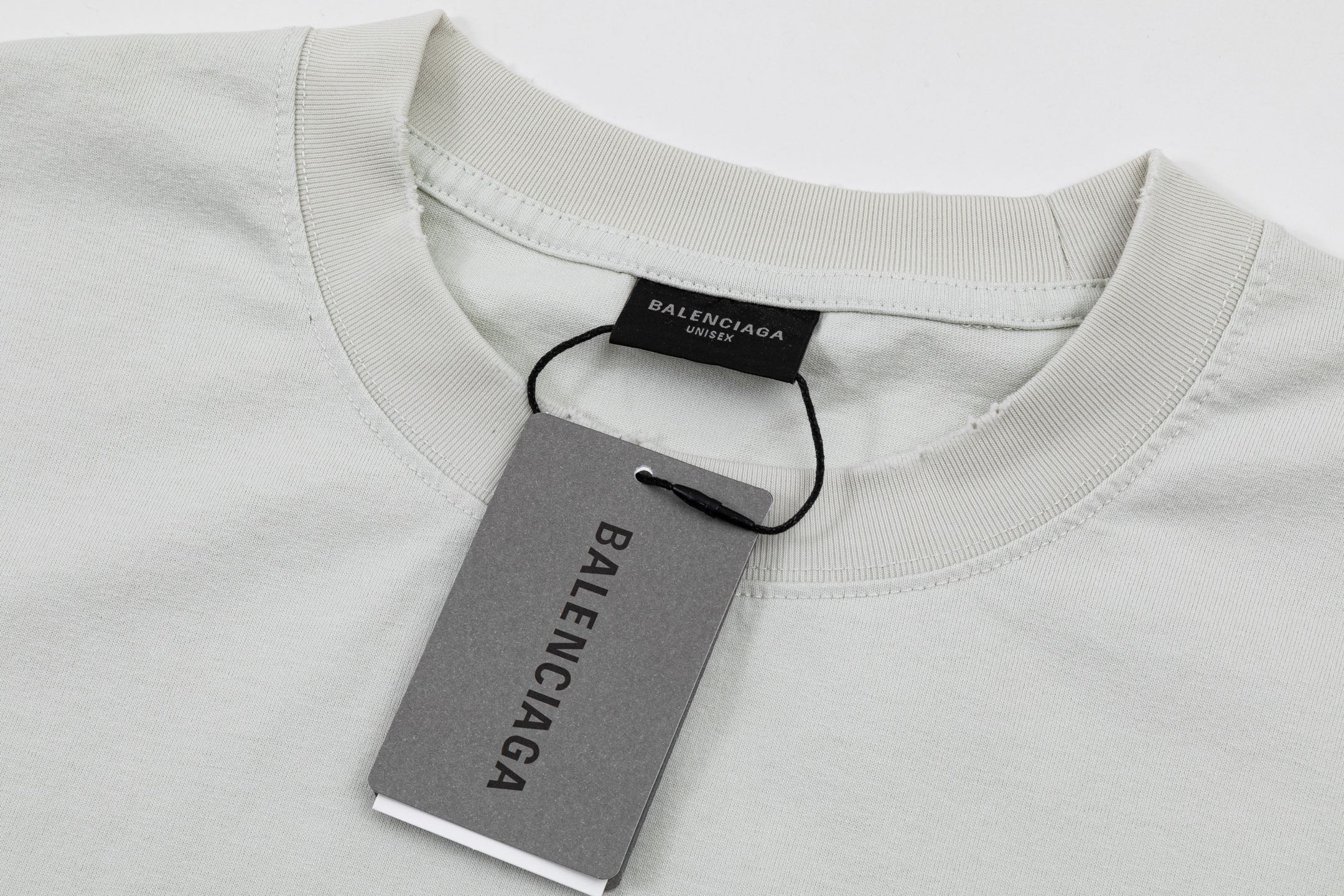 Balenciaga 高端品质 Balenciaga巴黎世家印花字母logo圆领短袖 领口 袖口做破洞磨损工艺