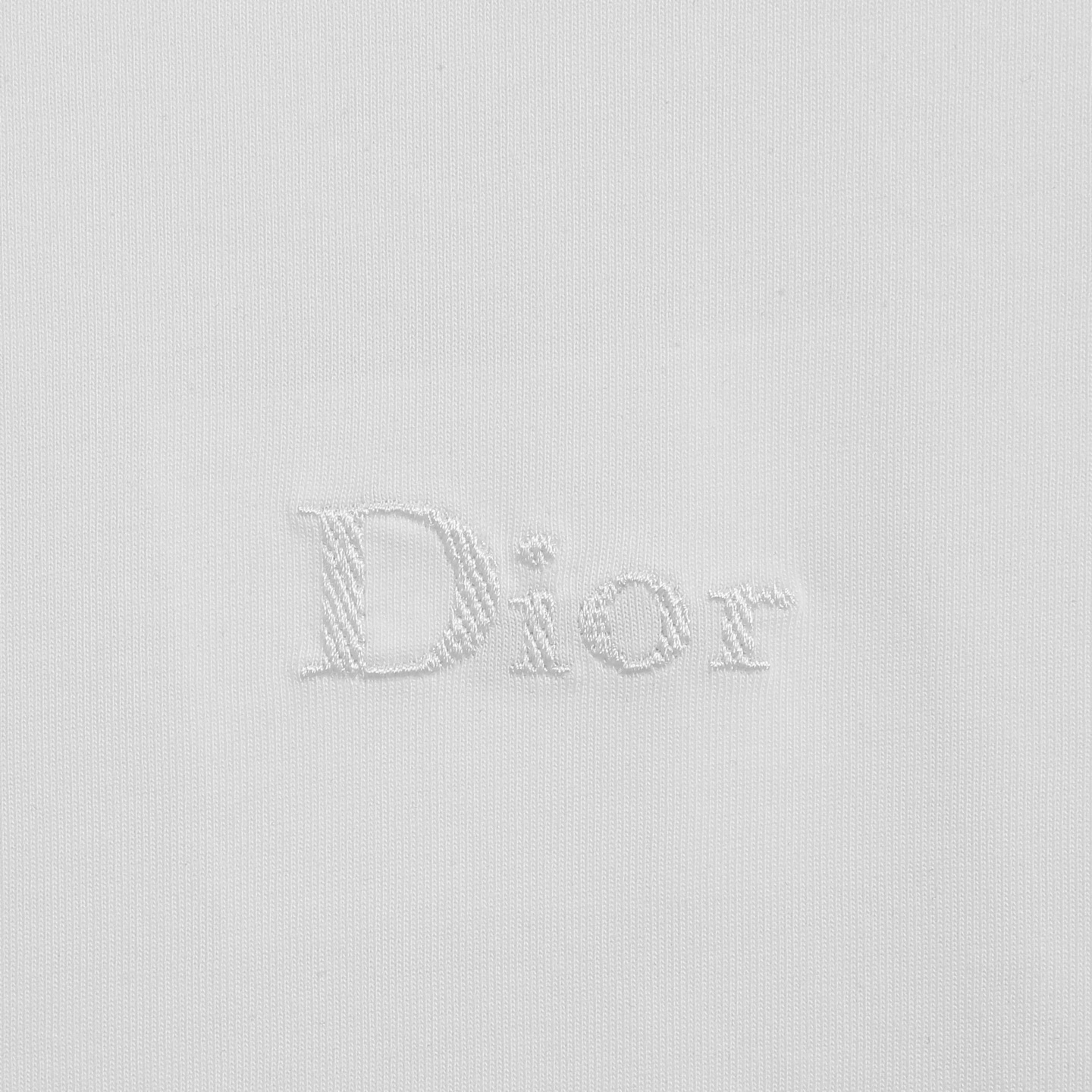 Dior 高端品质 Dior胸口刺绣字母logo圆领短袖，高克重 洗水面料，洗水完280g重， 工艺，宽松版型