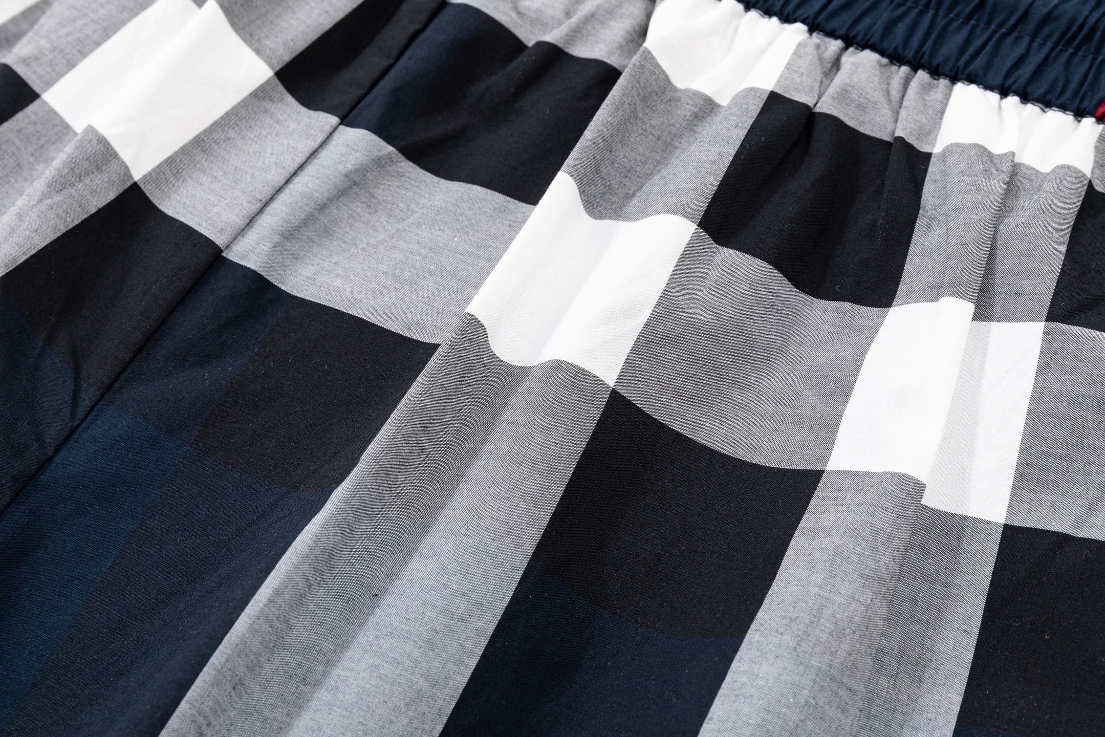 Burberry 高端品质 BURBERRY 巴宝莉 款梭织五分裤，宽松版型