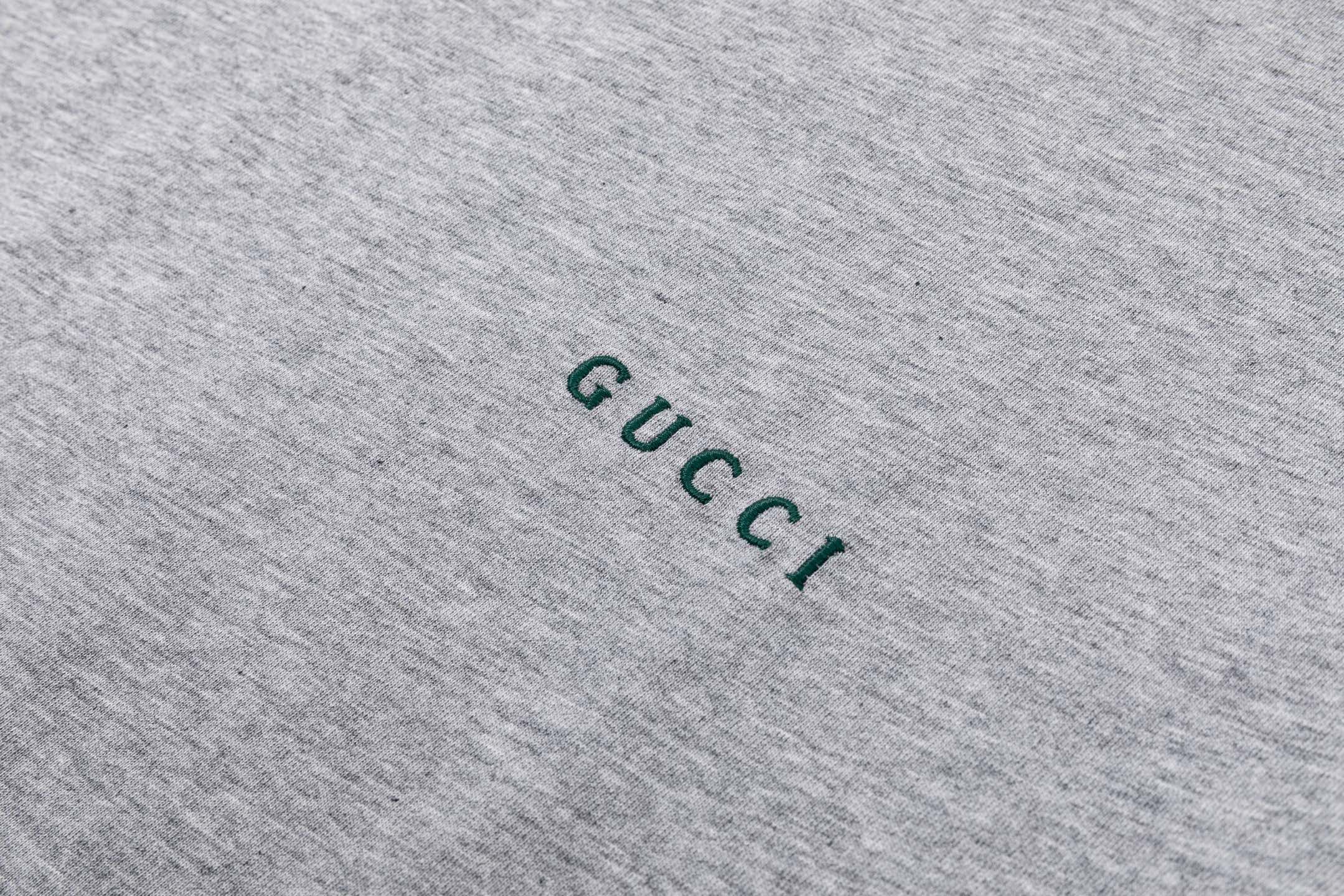 Gucci 高端品质 Gucci古驰刺绣小字母logo圆领拼接短袖，高克重 洗水面料，洗水完280g重， 工艺，宽松版型