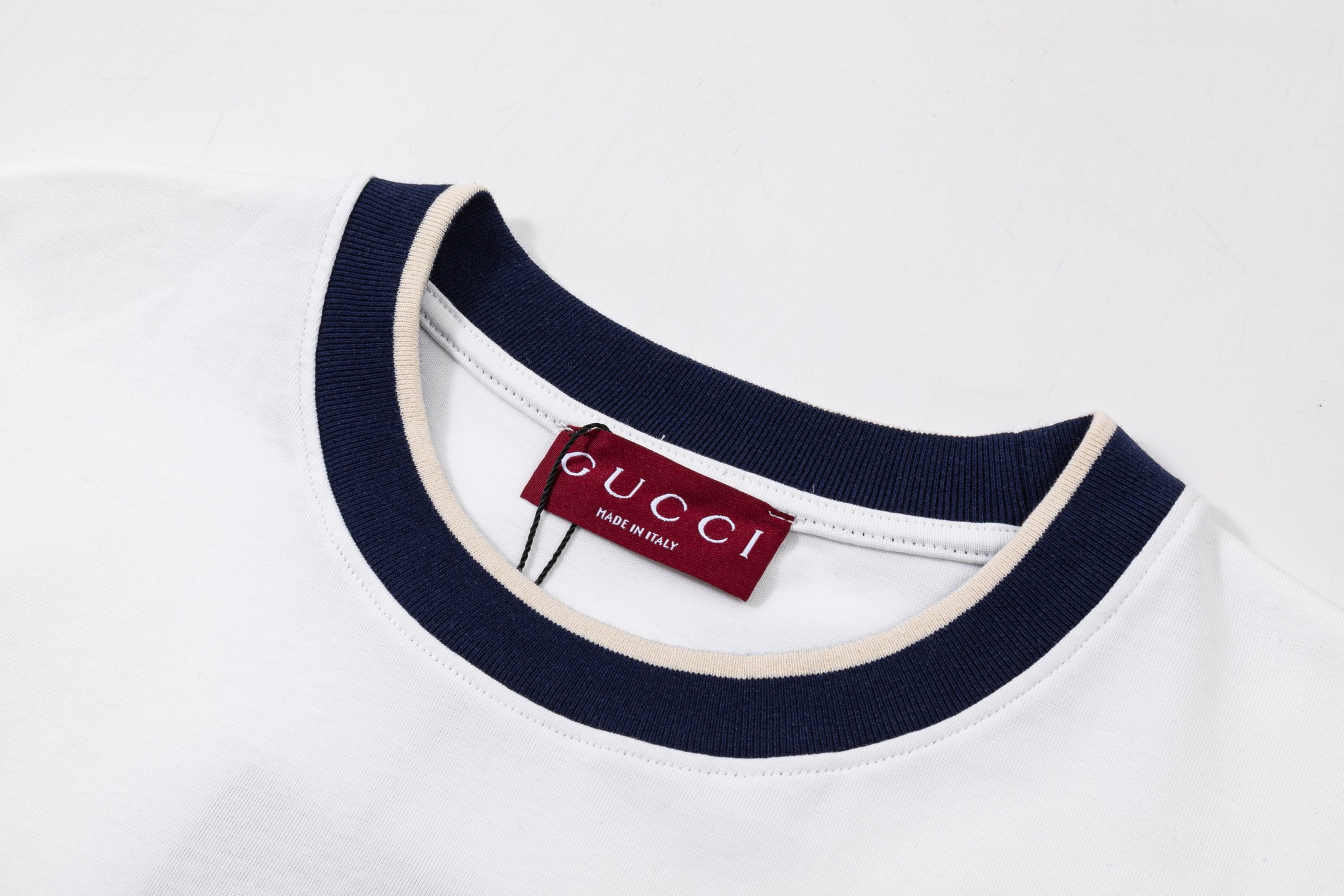 Gucci 高端品质 Gucci古驰1921刺绣小字母logo圆领短袖，高克重 洗水面料，洗水完280g重， 工艺，宽松版型