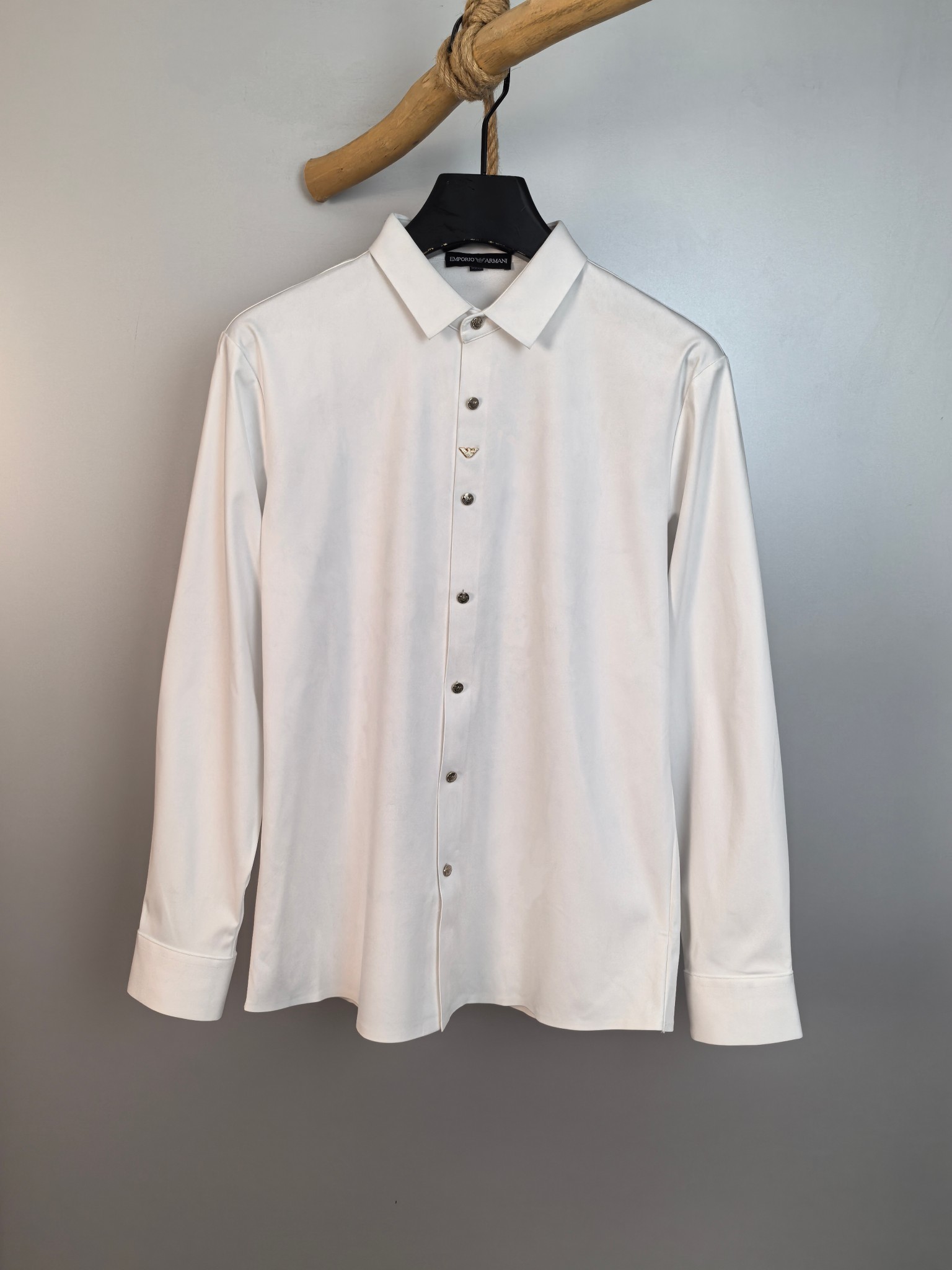 P220 ARMANI camisa de hombre, manga larga de corte ajustado casual de negocios. ¡Una prenda imprescindible para todo ho…