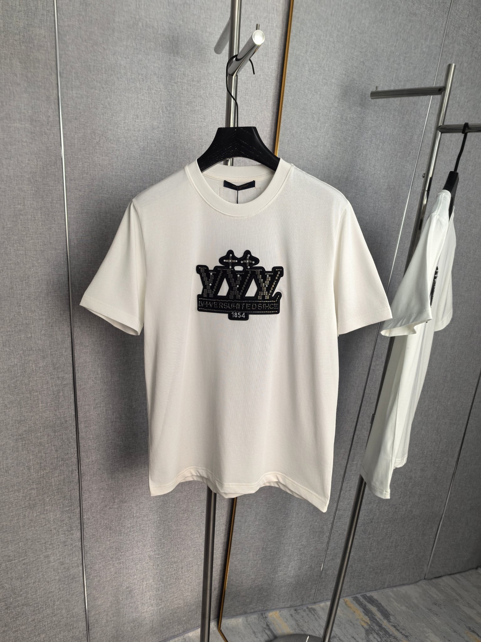P90 Louis Vuitton LV 2026 de alta calidad, nueva camiseta de manga corta con cuello redondo, camiseta de media manga, ¡…