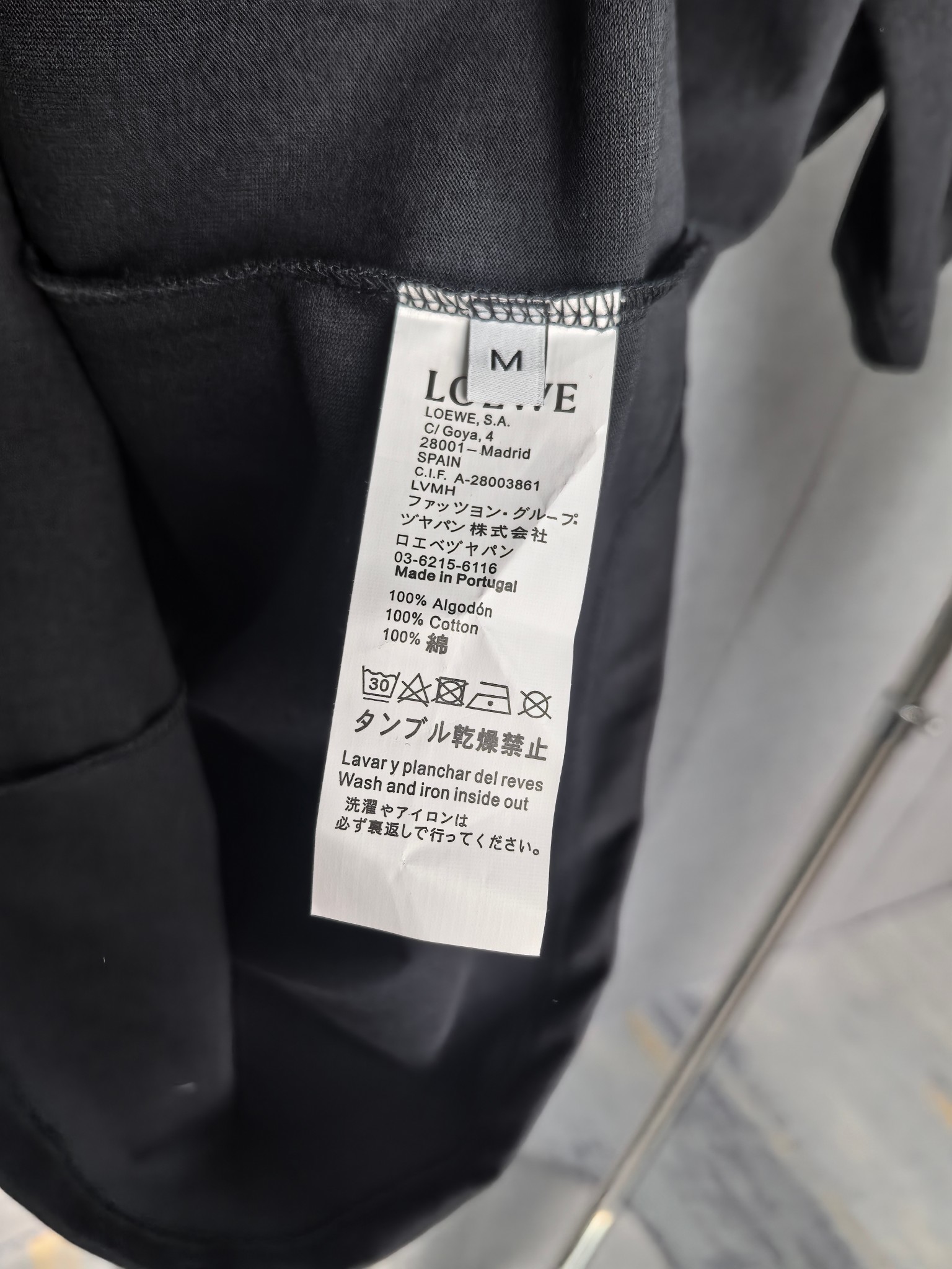 Loewe LOEWE 罗意威 2026ss 口袋压花logo短袖T恤 采用260g 精梳棉面料
