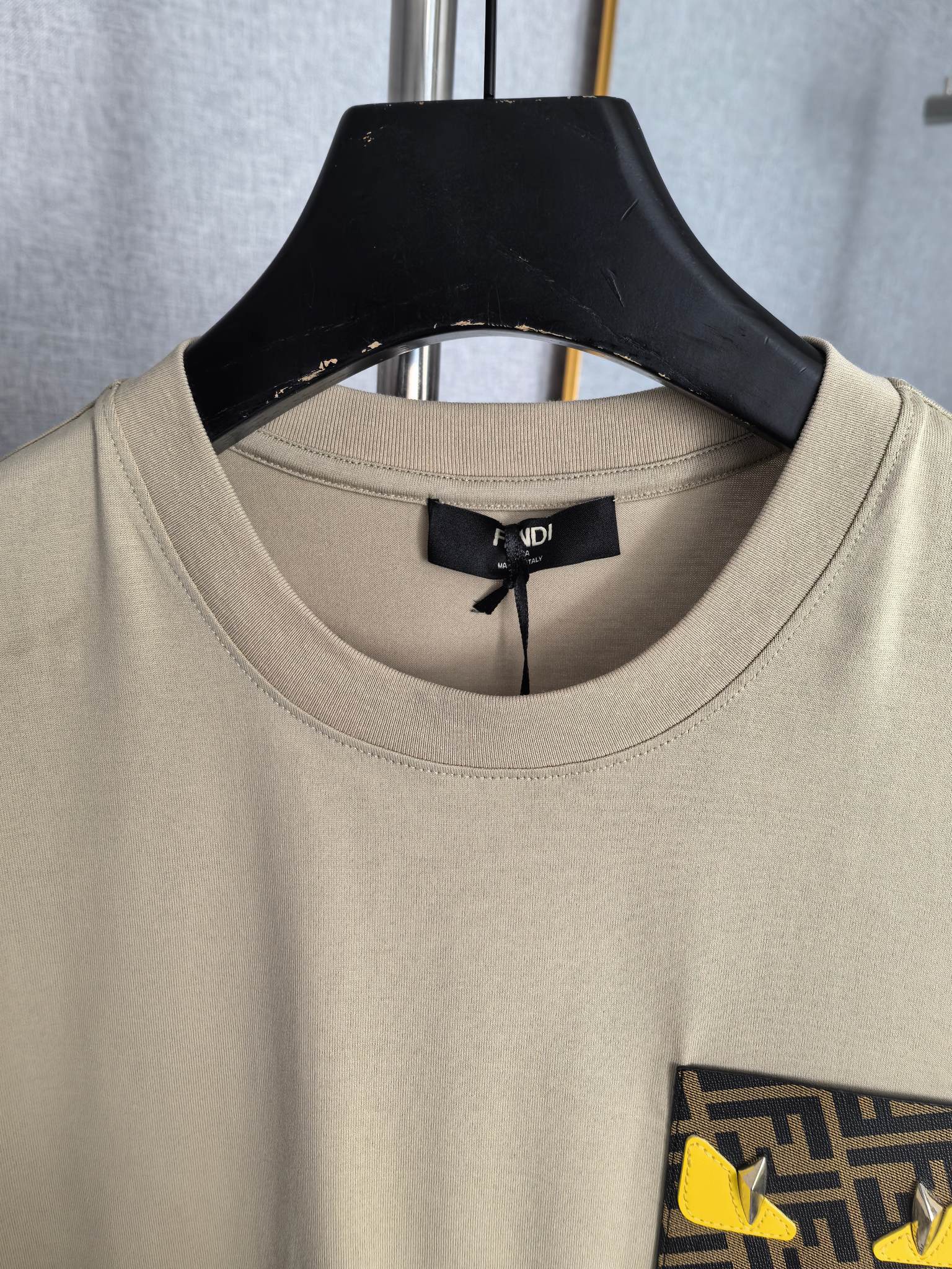 Fendi Fendi芬迪 25ss 小怪兽眼睛FF皮牌口袋短袖