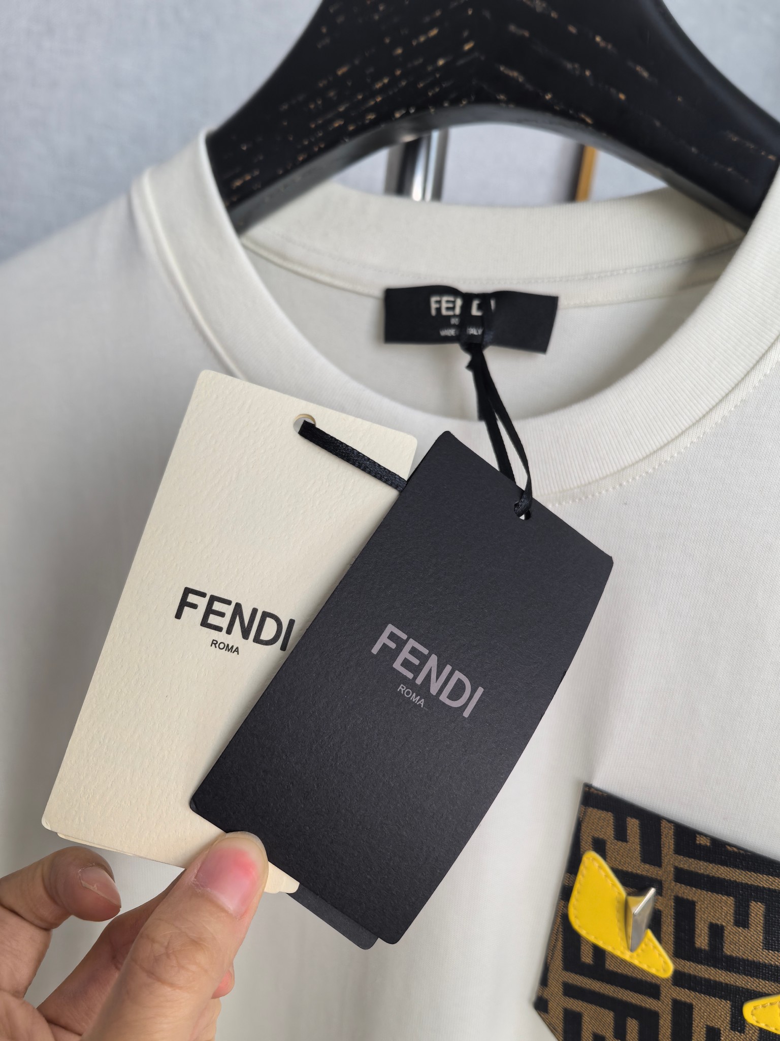 Fendi Fendi芬迪 25ss 小怪兽眼睛FF皮牌口袋短袖
